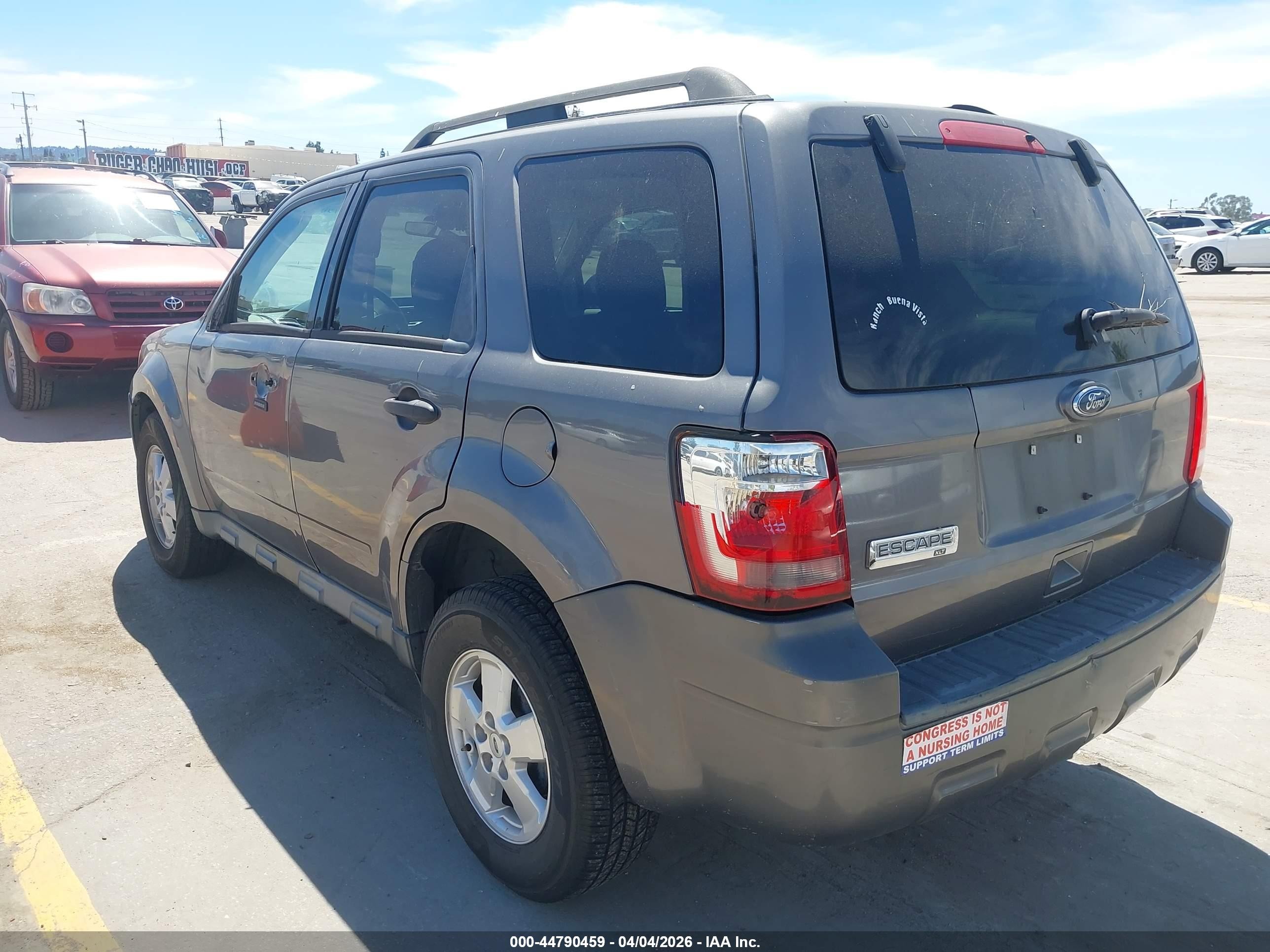 2010 Ford Escape Xlt Gray vin: 1FMCU0D73AKC59172