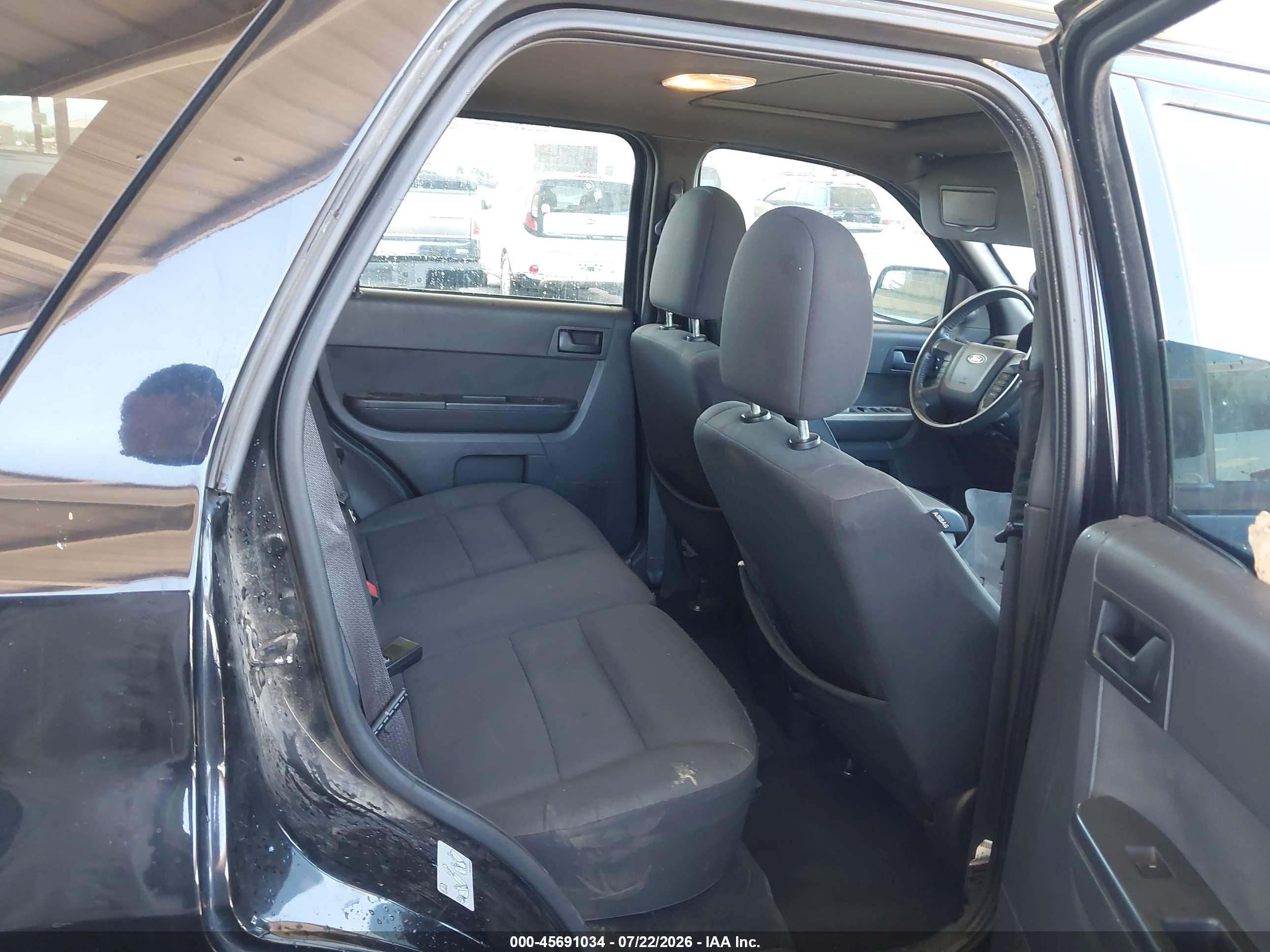 2010 Ford Escape Xlt Black vin: 1FMCU0D73AKC94438