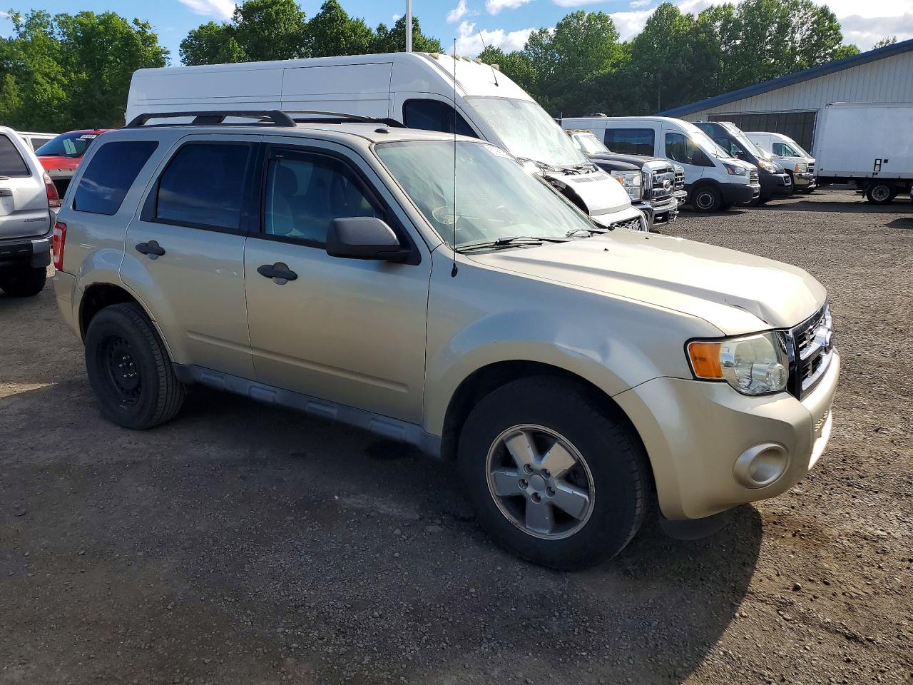 2011 Ford Escape Tan vin: 1FMCU0D73BKA01008