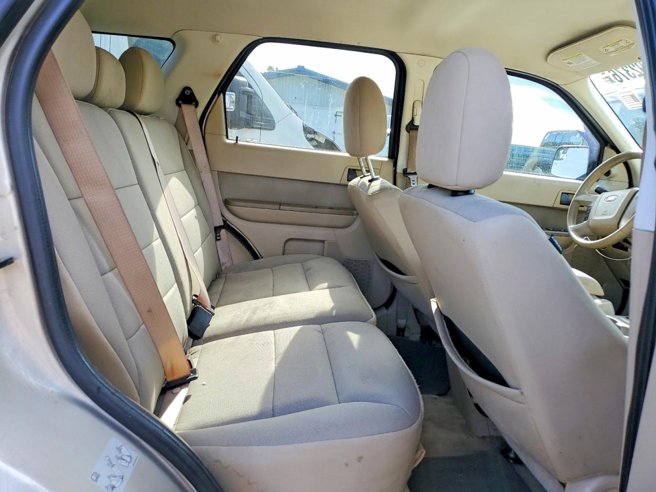 2011 Ford Escape Tan vin: 1FMCU0D73BKA01008