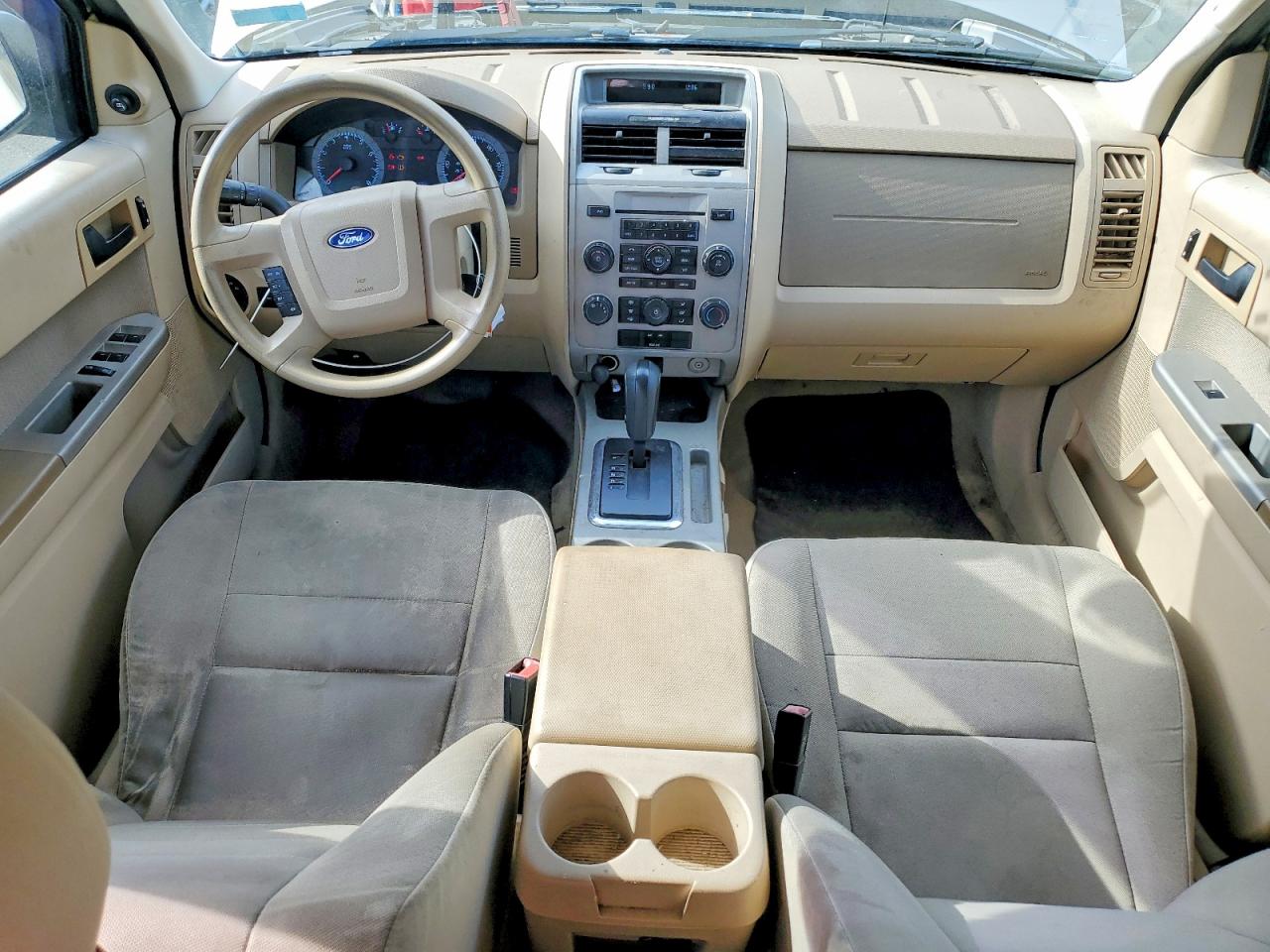 2011 Ford Escape Tan vin: 1FMCU0D73BKA01008
