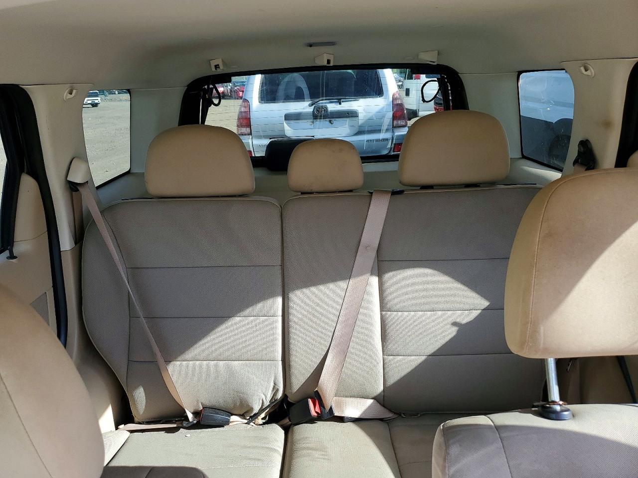2011 Ford Escape Tan vin: 1FMCU0D73BKA01008