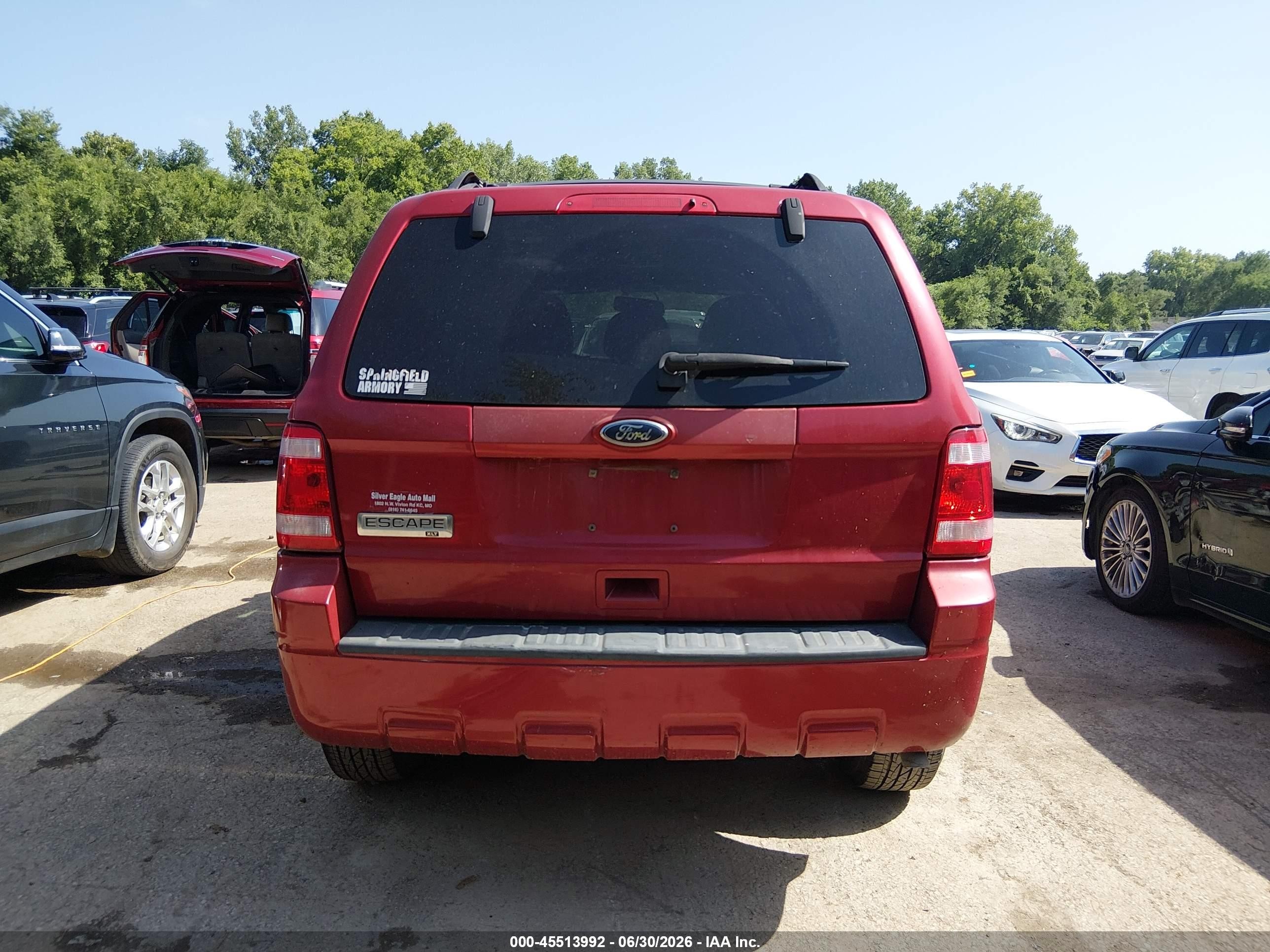 2011 Ford Escape Xlt Red vin: 1FMCU0D73BKA07763