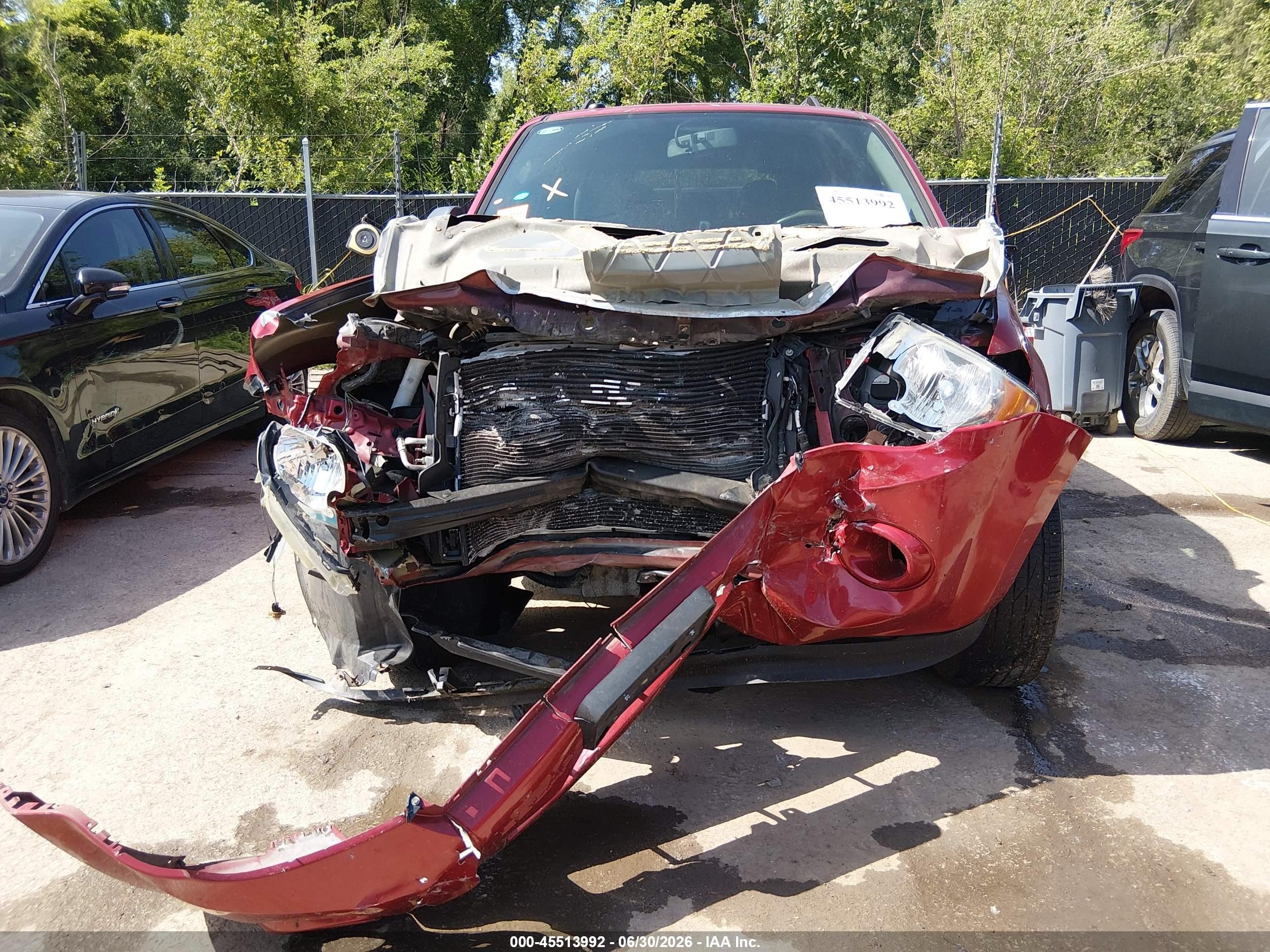 2011 Ford Escape Xlt Red vin: 1FMCU0D73BKA07763