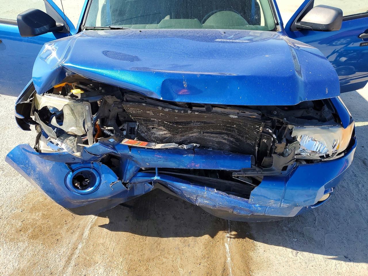 2011 Ford Escape Xlt Blue vin: 1FMCU0D73BKA52783