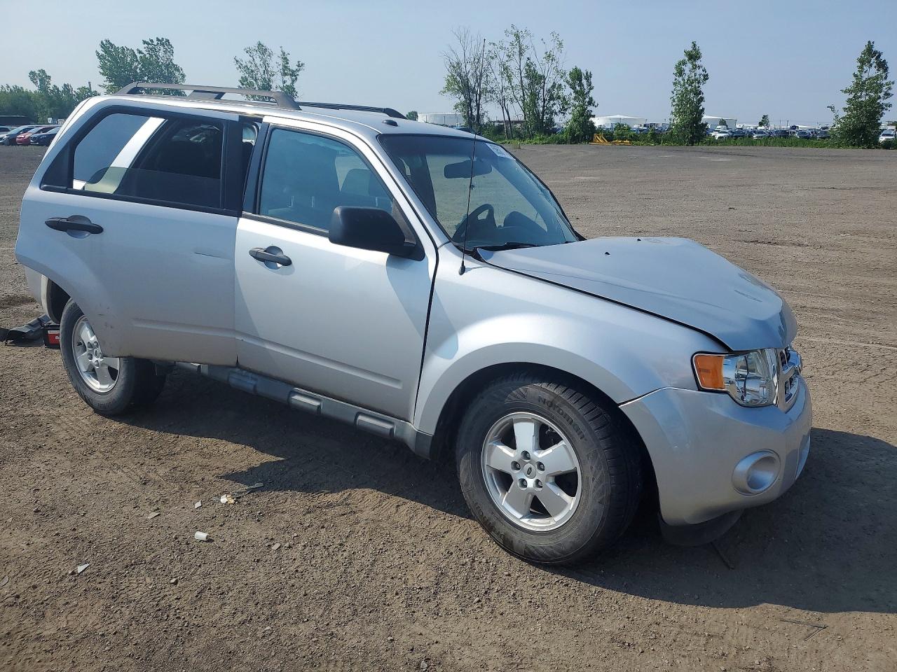 2011 Ford Escape Xlt Серебряный vin: 1FMCU0D73BKB39843