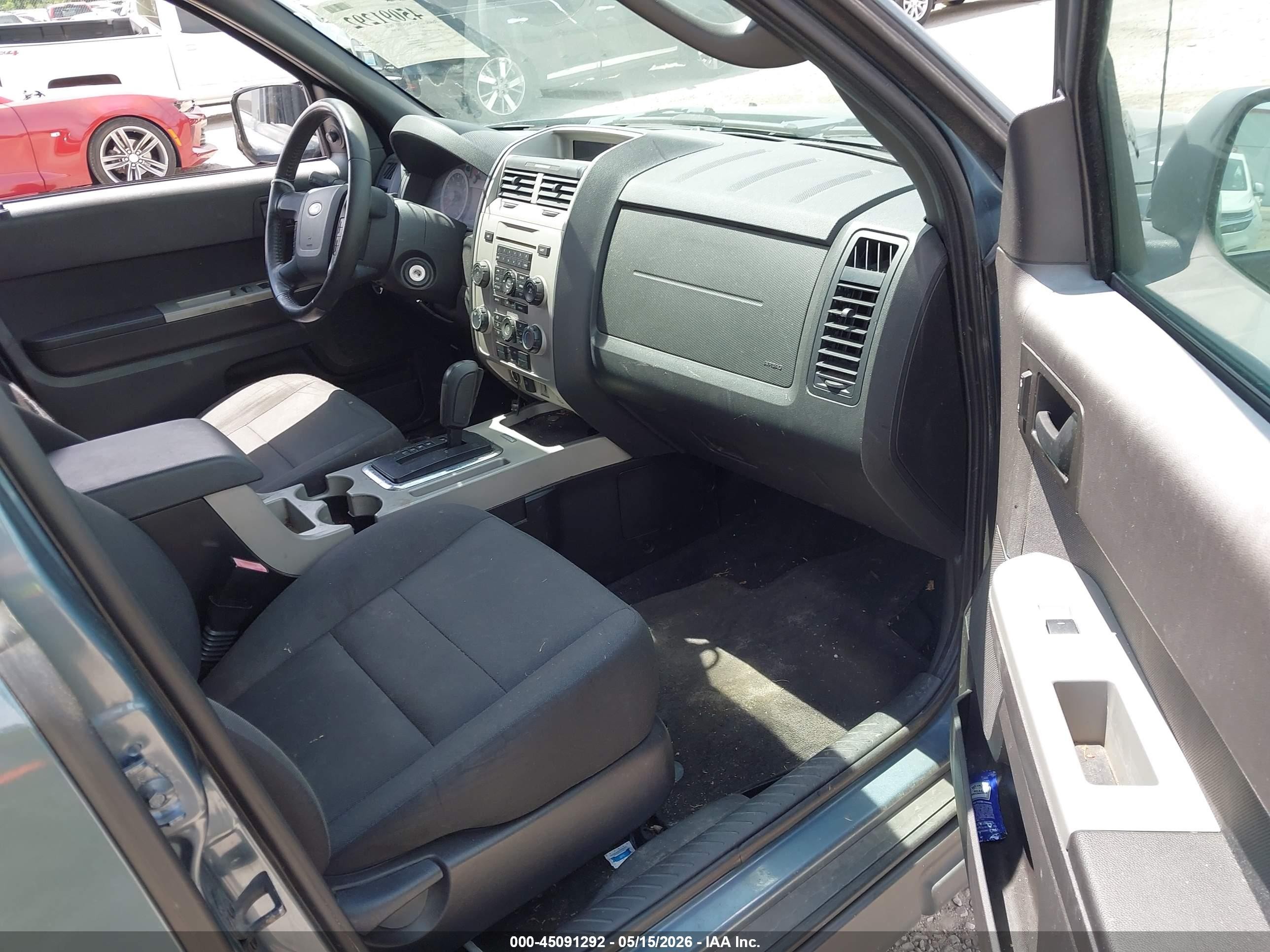 2011 Ford Escape Xlt Blue vin: 1FMCU0D73BKB44721