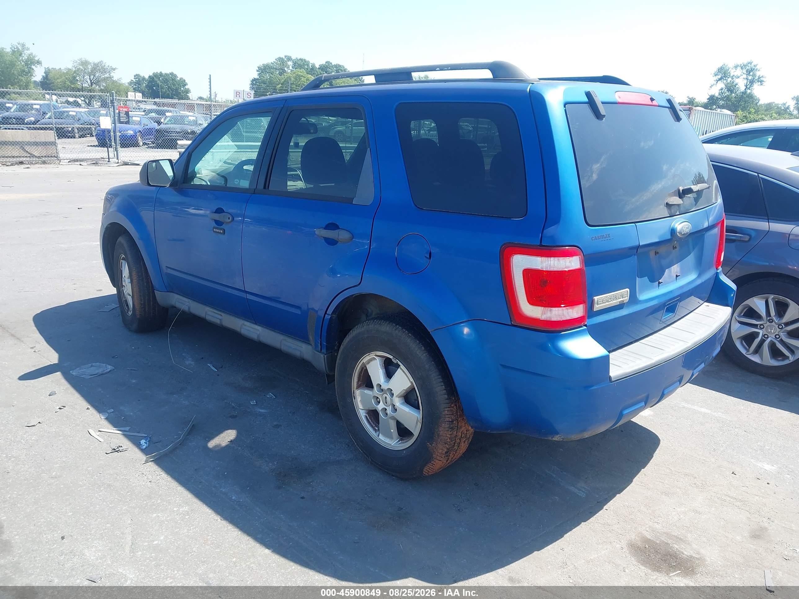 2011 Ford Escape Xlt Синий vin: 1FMCU0D73BKB54150