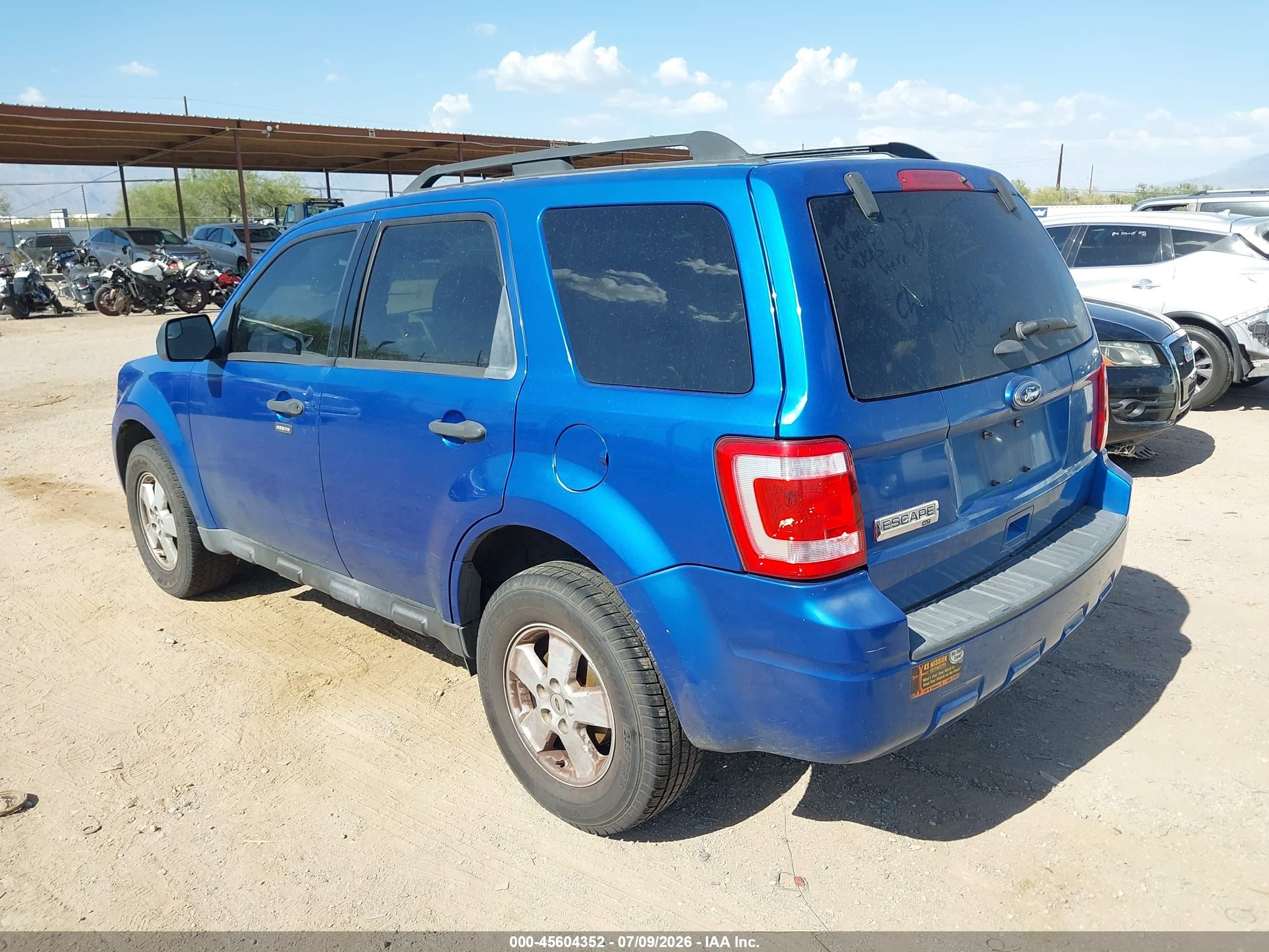 2011 Ford Escape Xlt Blue vin: 1FMCU0D73BKB66721