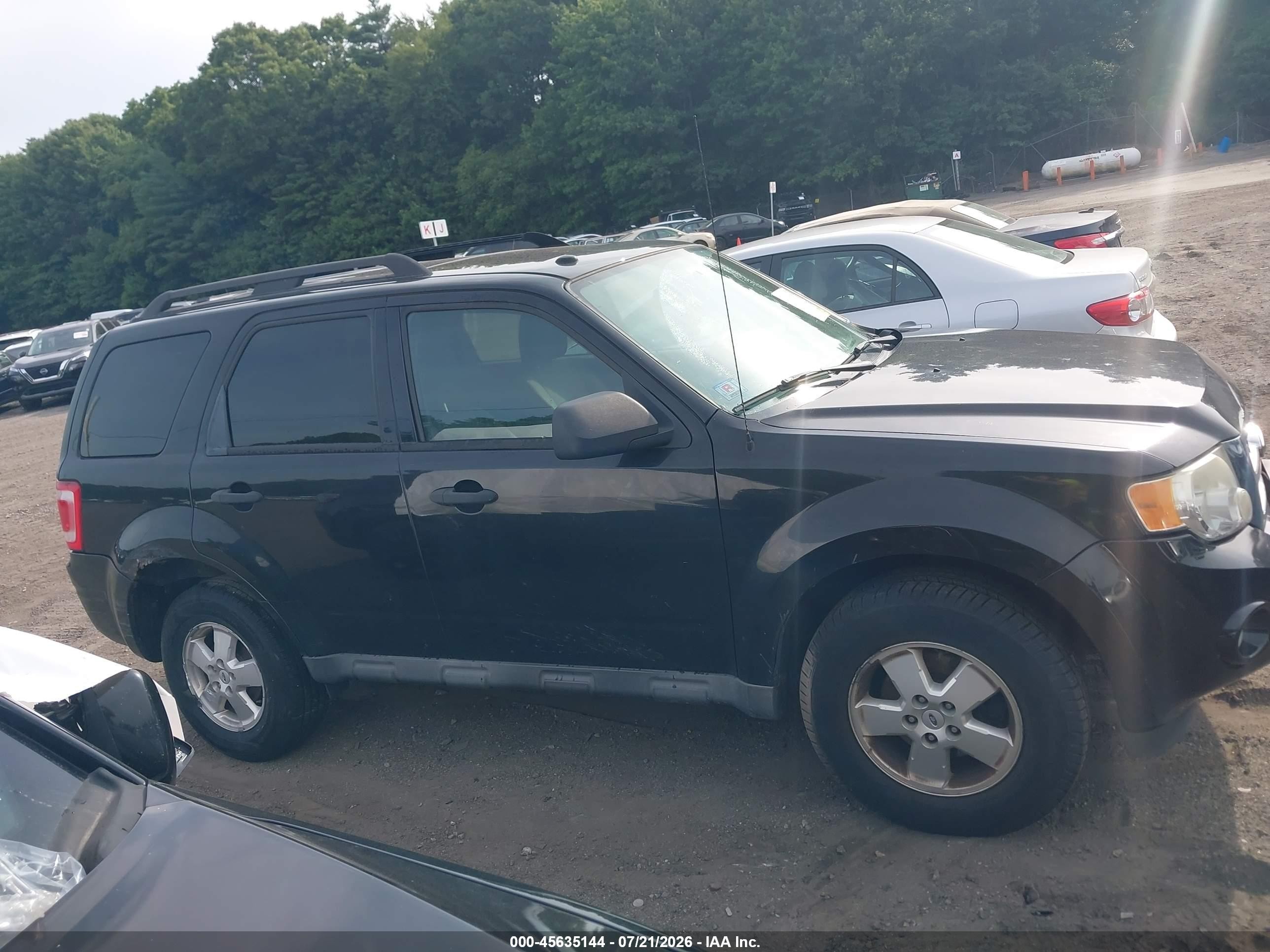 2011 Ford Escape Xlt Черный vin: 1FMCU0D73BKC01158
