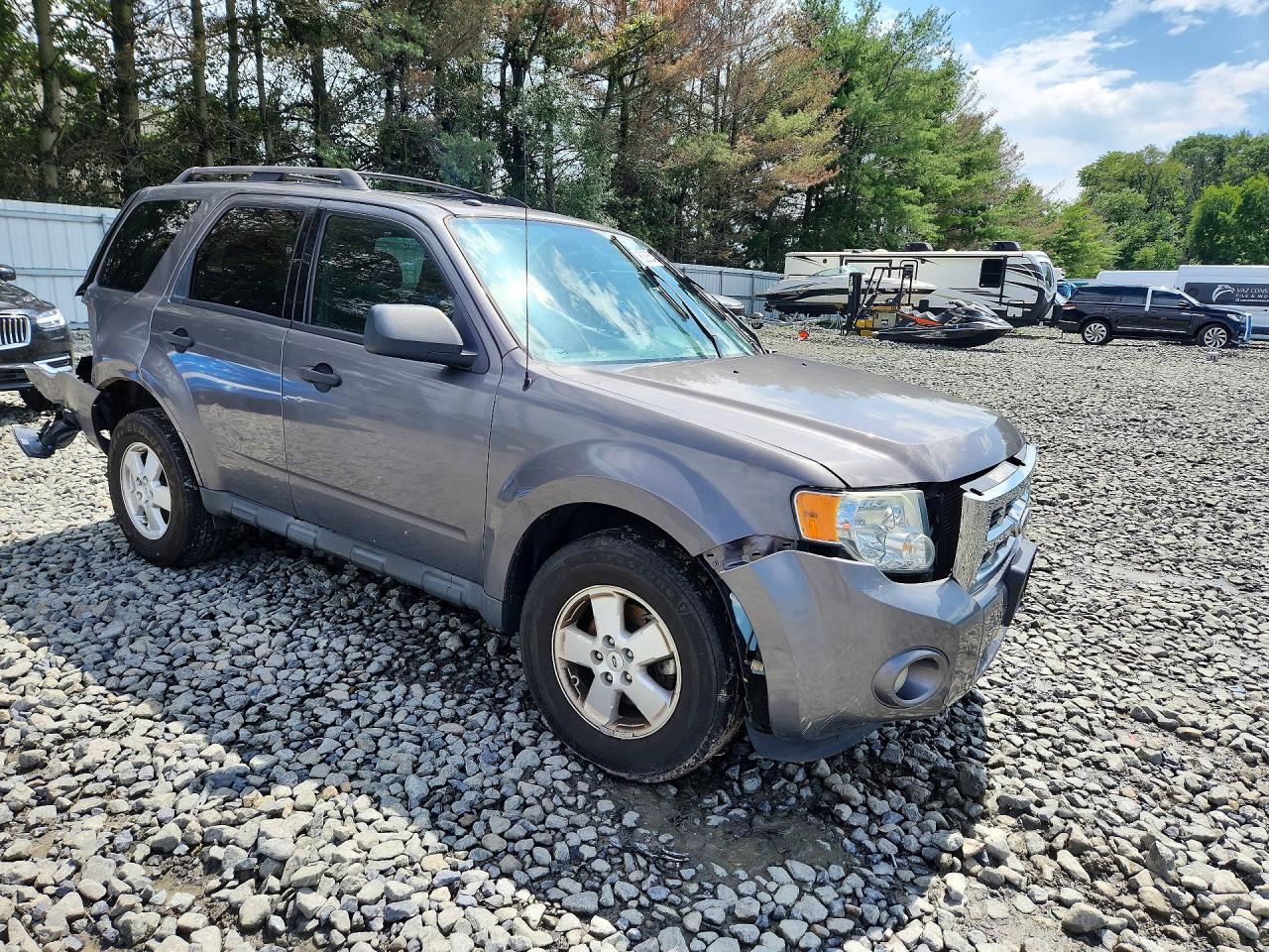 2011 Ford Escape Xlt Gray vin: 1FMCU0D73BKC39649