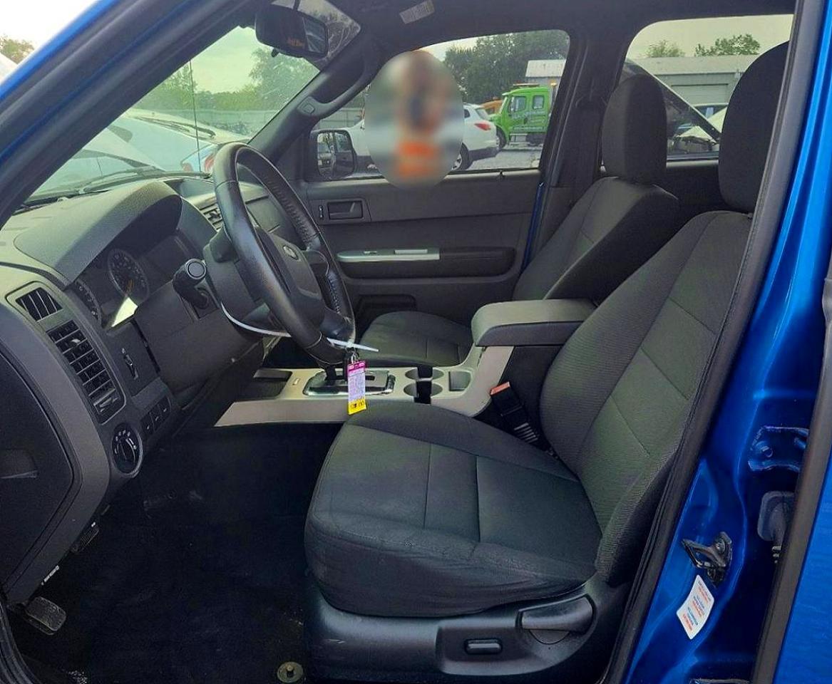 2012 Ford Escape Xlt Blue vin: 1FMCU0D73CKB10215