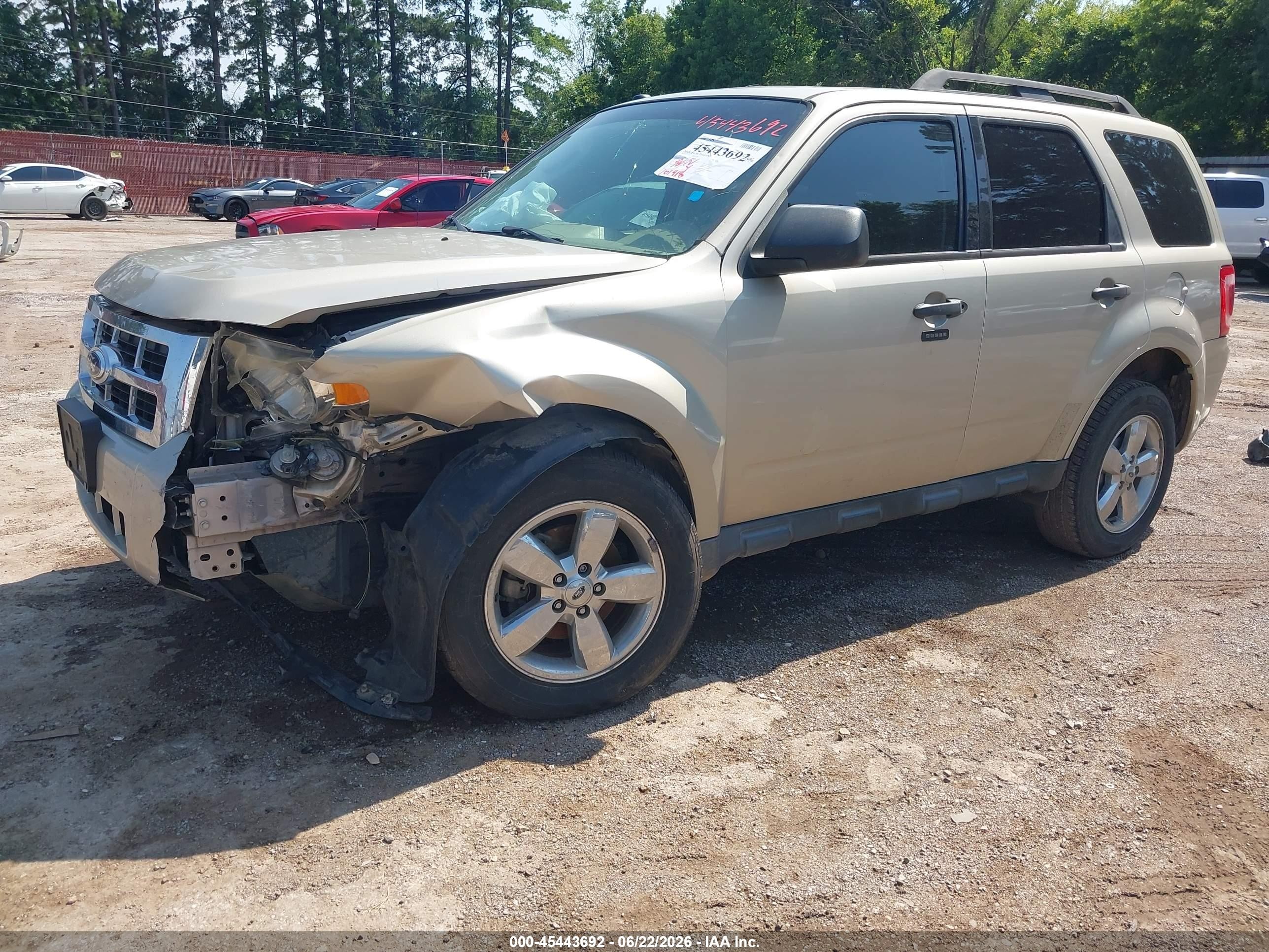 2012 Ford Escape Xlt Tan vin: 1FMCU0D73CKB53615