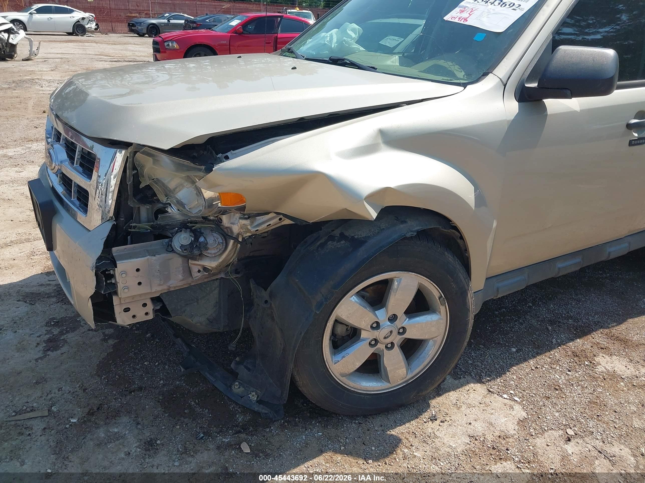 2012 Ford Escape Xlt Tan vin: 1FMCU0D73CKB53615