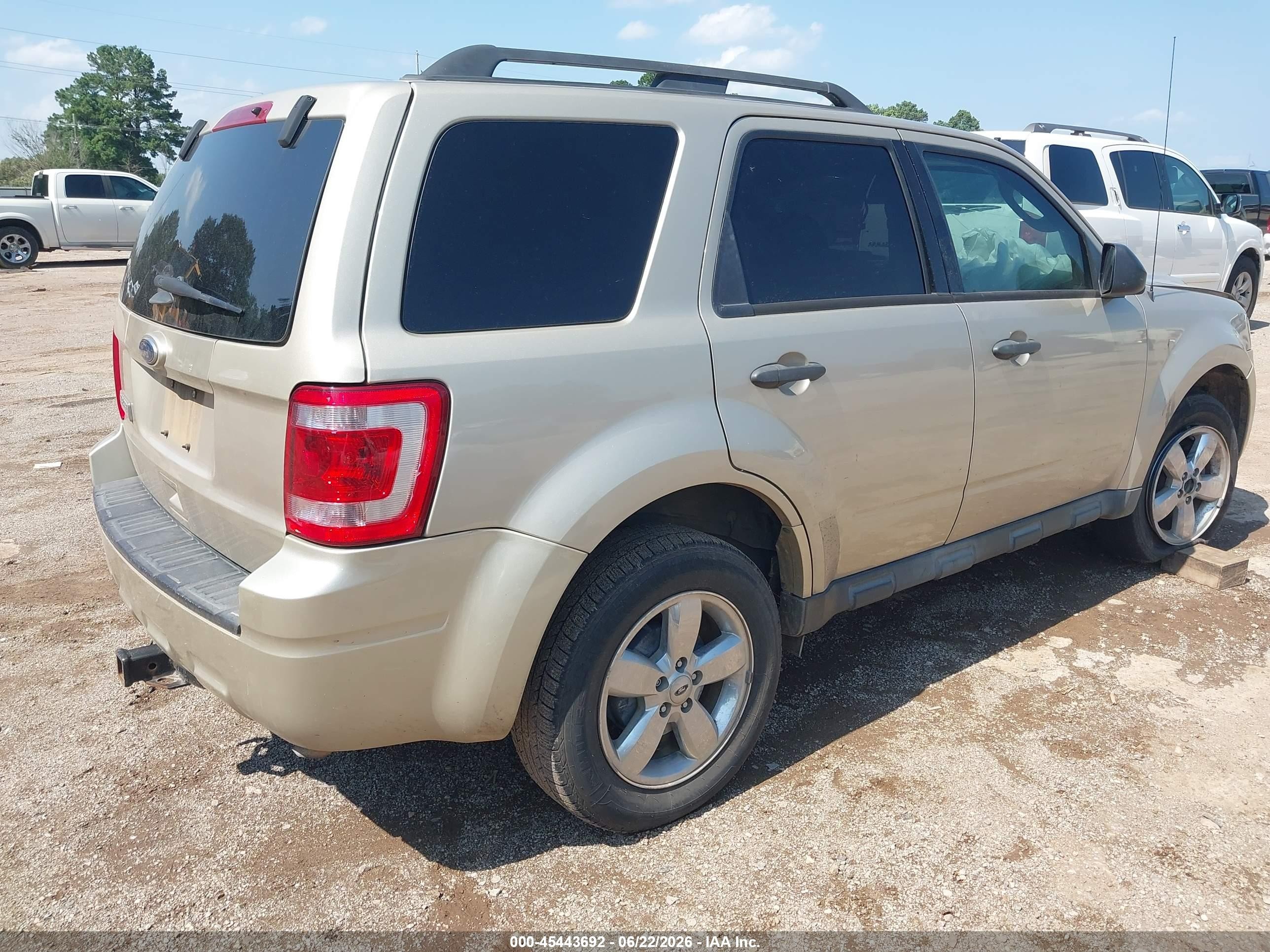 2012 Ford Escape Xlt Tan vin: 1FMCU0D73CKB53615