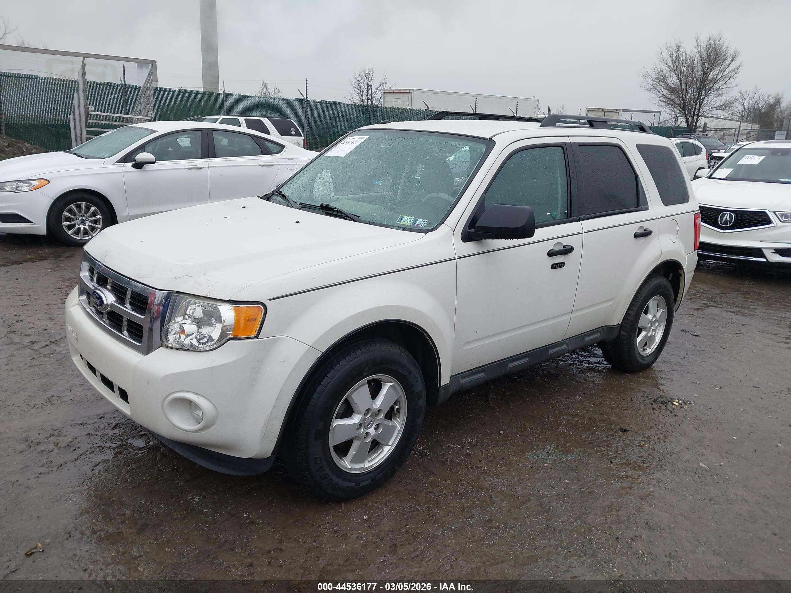 2012 Ford Escape Xlt White vin: 1FMCU0D73CKC74564