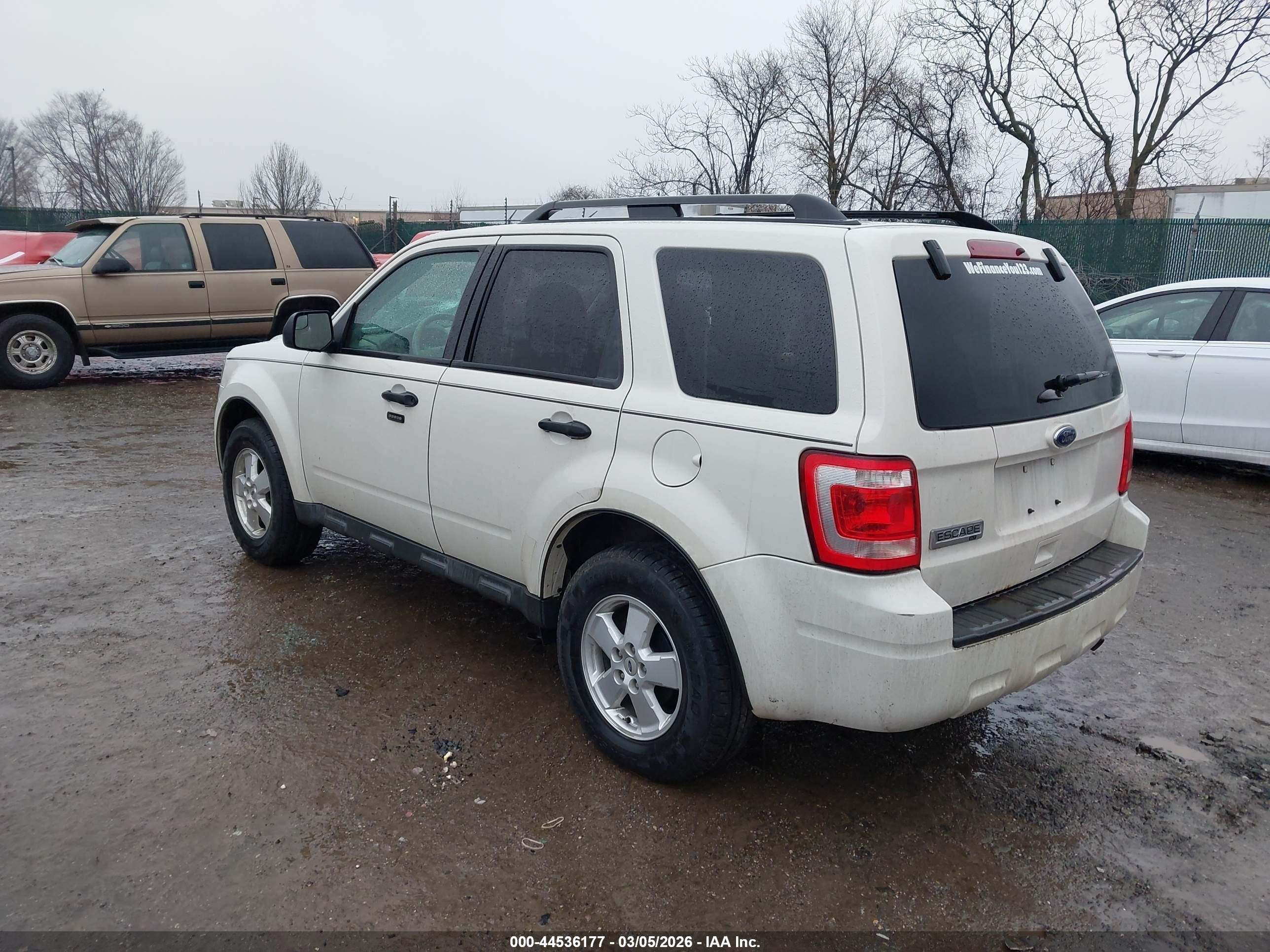 2012 Ford Escape Xlt White vin: 1FMCU0D73CKC74564