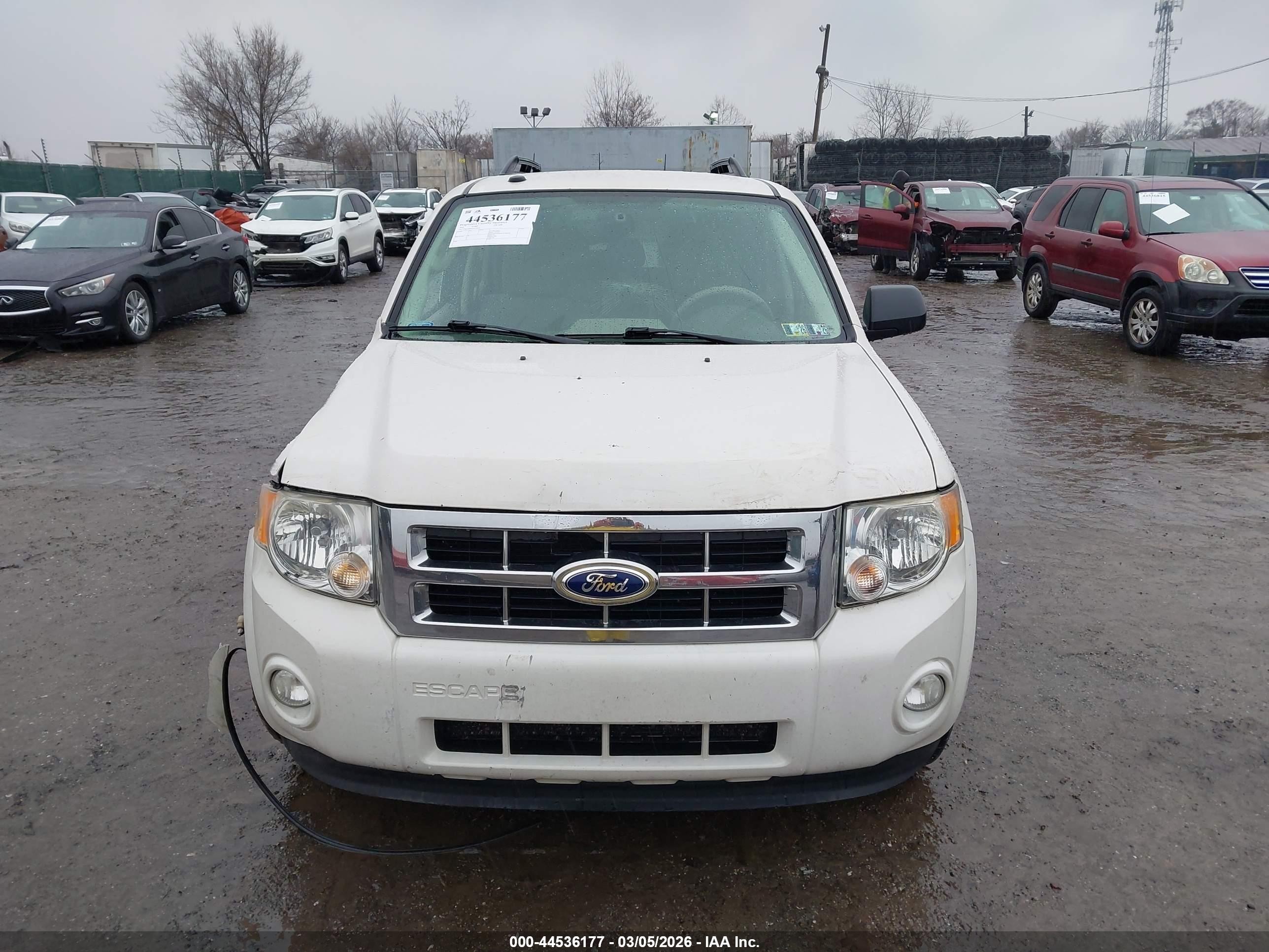 2012 Ford Escape Xlt White vin: 1FMCU0D73CKC74564