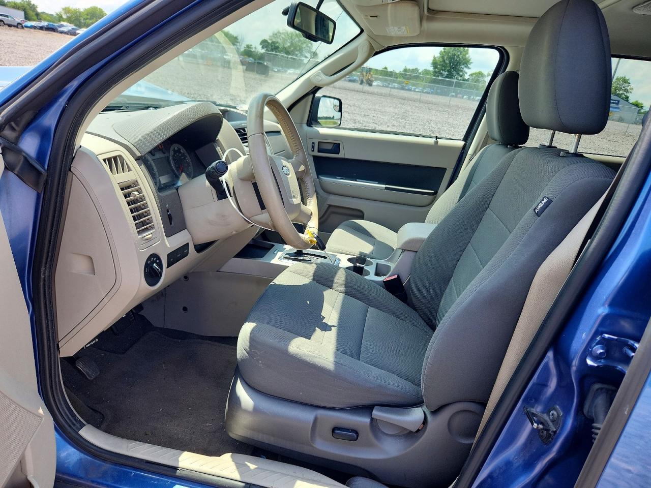 2010 Ford Escape Xlt Синий vin: 1FMCU0D74AKA31682
