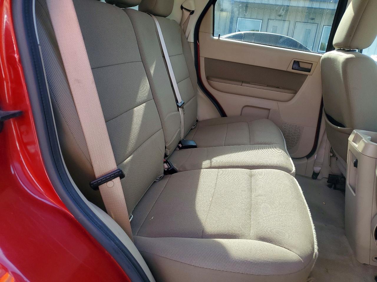 2010 Ford Escape Xlt Red vin: 1FMCU0D74AKB11404