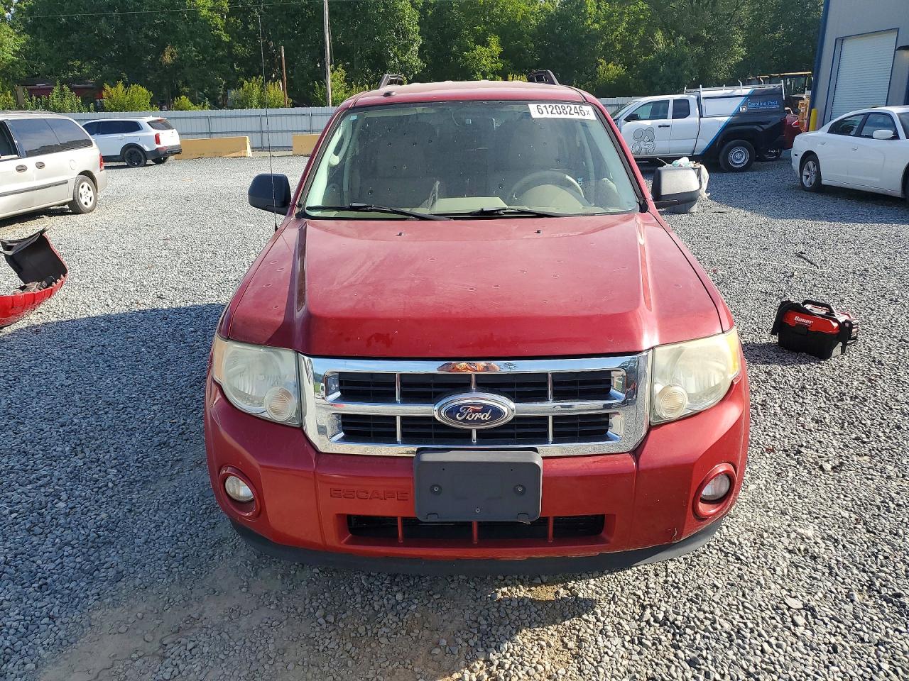 2010 Ford Escape Xlt Red vin: 1FMCU0D74AKB11404
