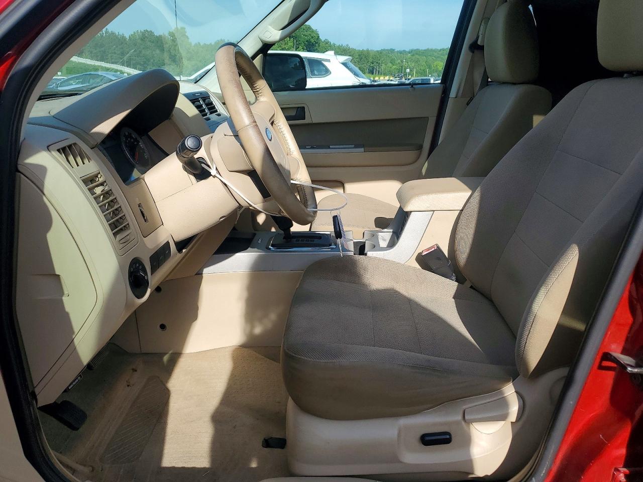2010 Ford Escape Xlt Red vin: 1FMCU0D74AKB11404