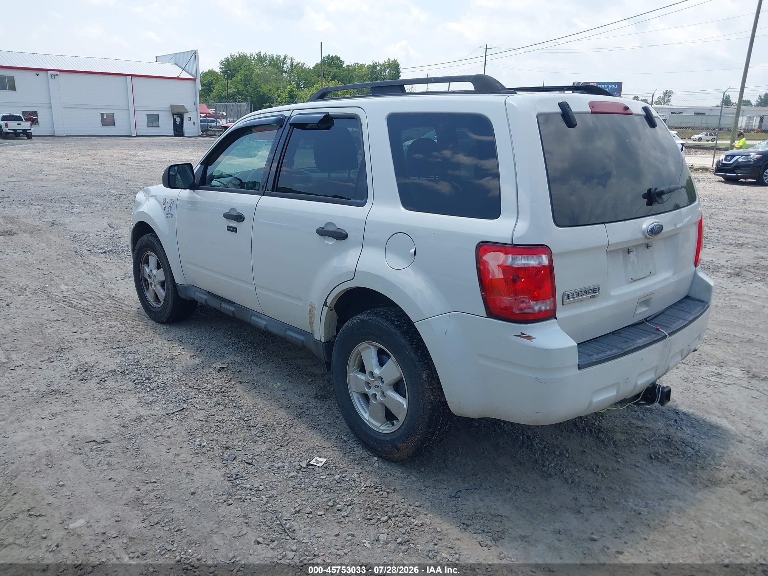 2010 Ford Escape Xlt White vin: 1FMCU0D74AKB61719