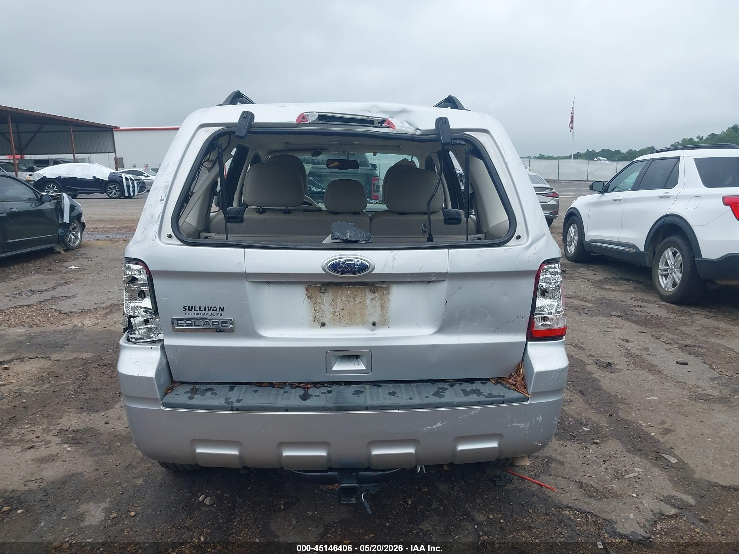 2010 Ford Escape Xlt Silver vin: 1FMCU0D74AKD42657