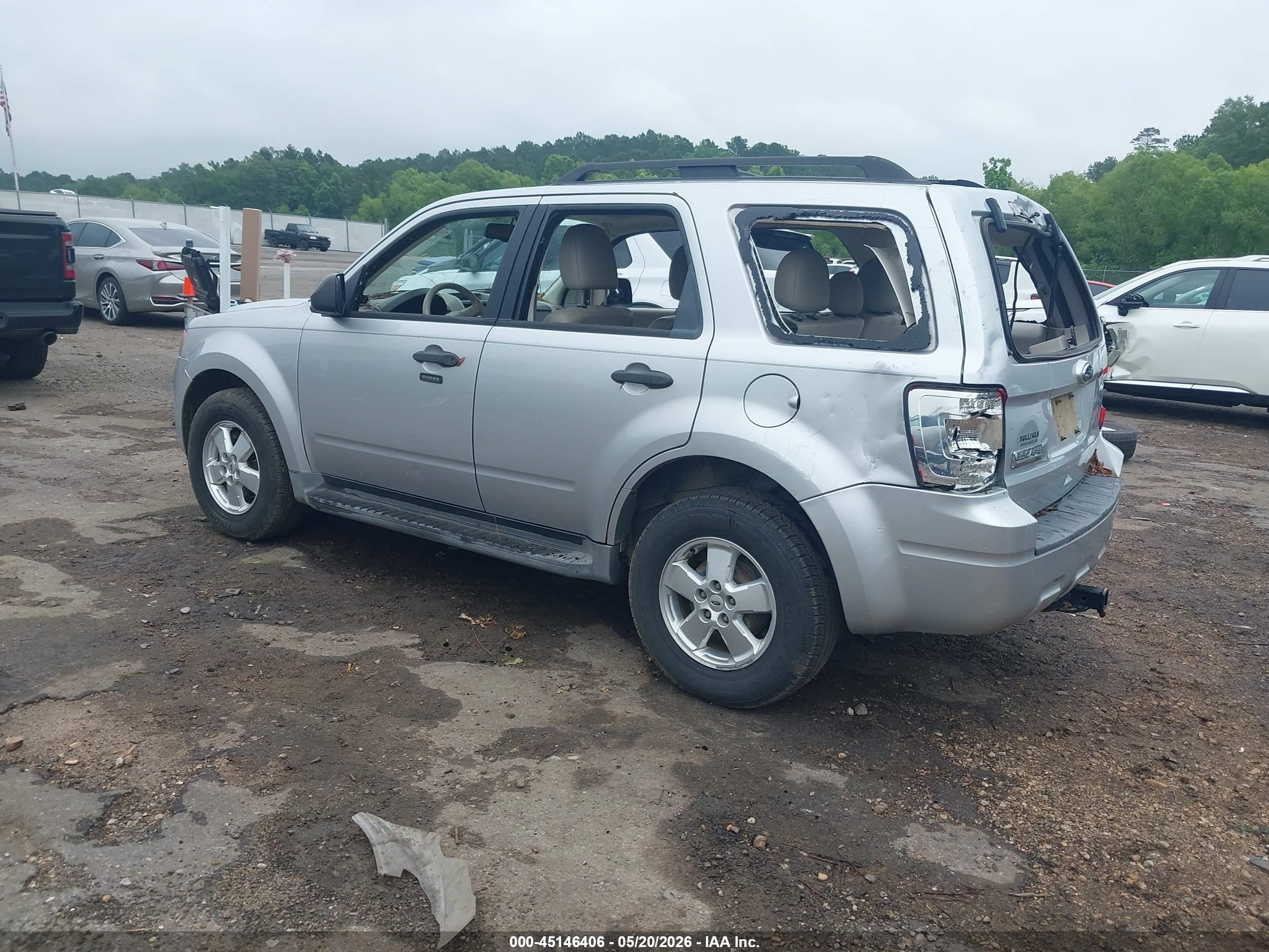 2010 Ford Escape Xlt Silver vin: 1FMCU0D74AKD42657