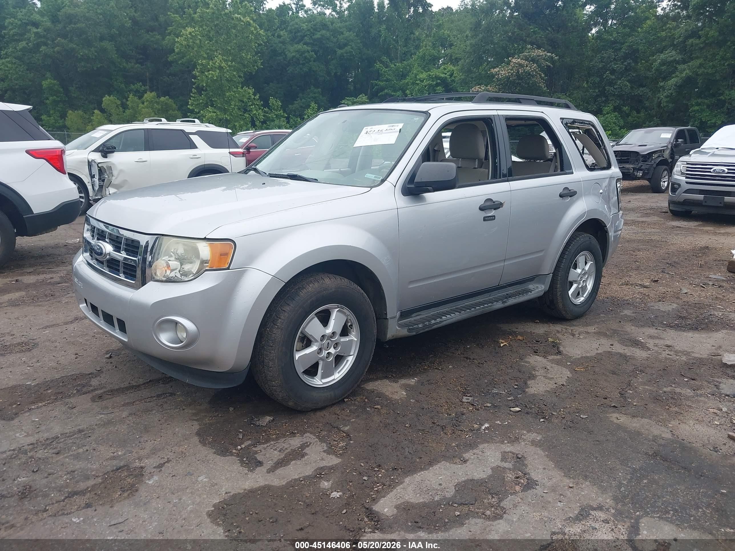 2010 Ford Escape Xlt Silver vin: 1FMCU0D74AKD42657