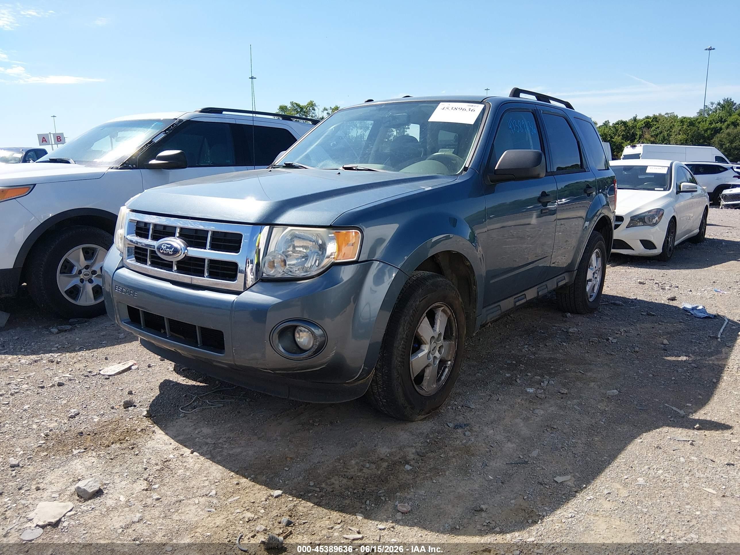 2011 Ford Escape Xlt Turquoise vin: 1FMCU0D74BKA52971