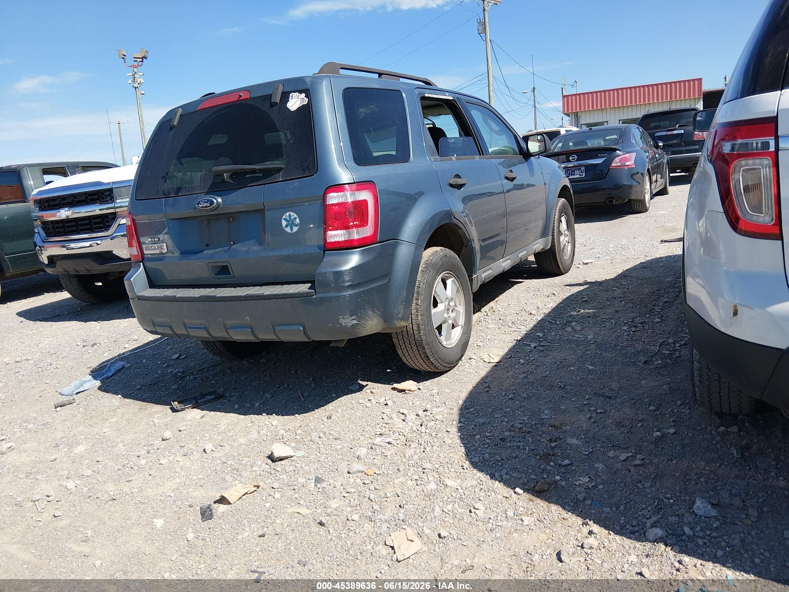 2011 Ford Escape Xlt Turquoise vin: 1FMCU0D74BKA52971