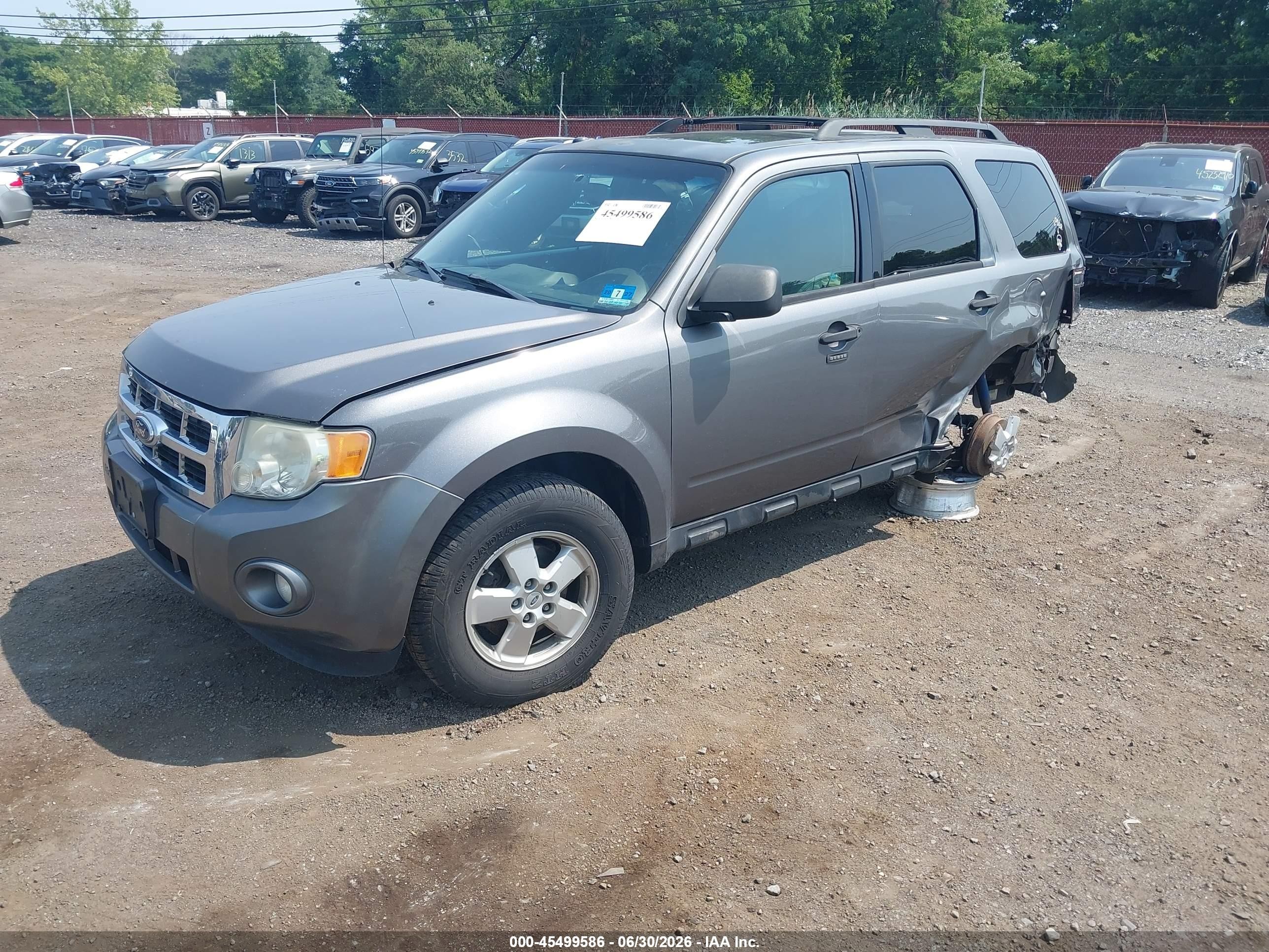 2011 Ford Escape Xlt Gray vin: 1FMCU0D74BKA79880