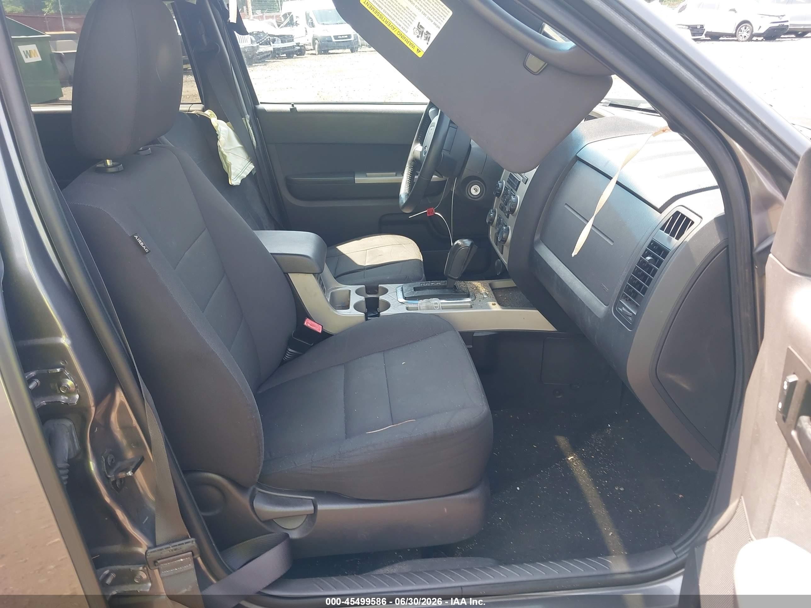 2011 Ford Escape Xlt Gray vin: 1FMCU0D74BKA79880