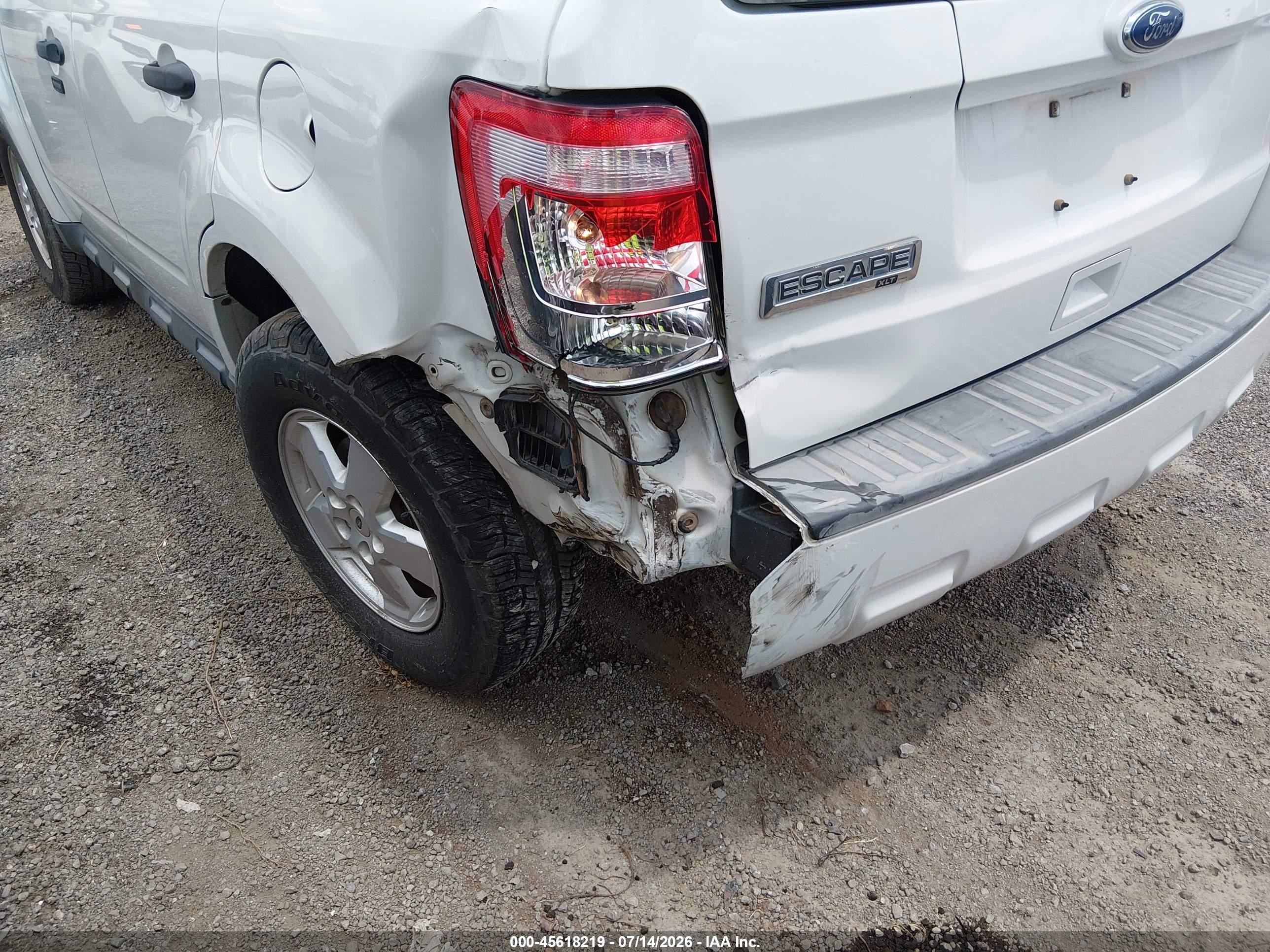 2011 Ford Escape Xlt Белый vin: 1FMCU0D74BKA92659