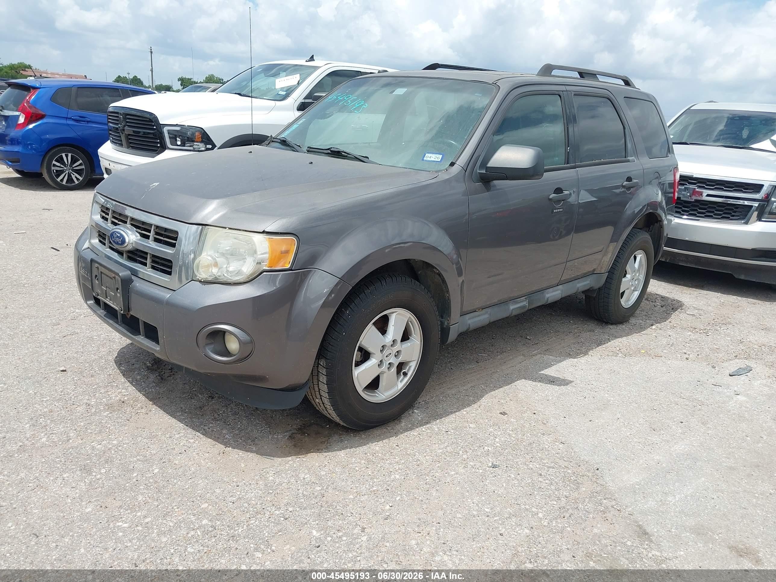 2011 Ford Escape Xlt Gray vin: 1FMCU0D74BKB23750