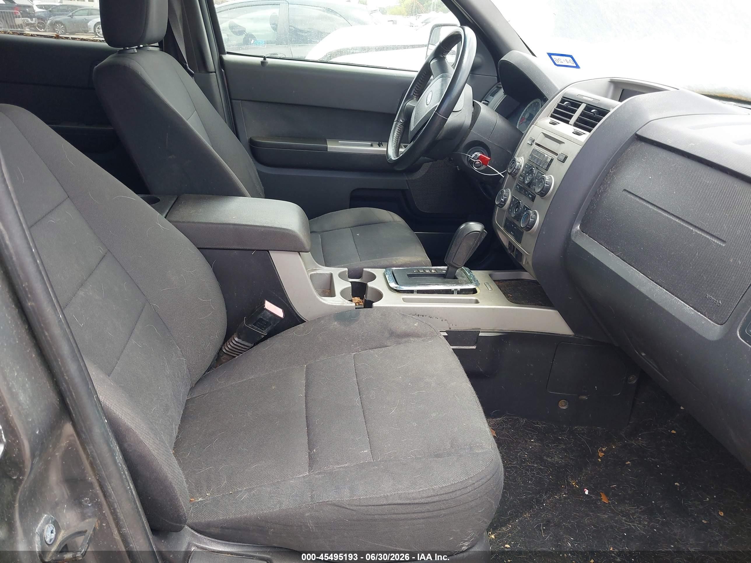 2011 Ford Escape Xlt Gray vin: 1FMCU0D74BKB23750