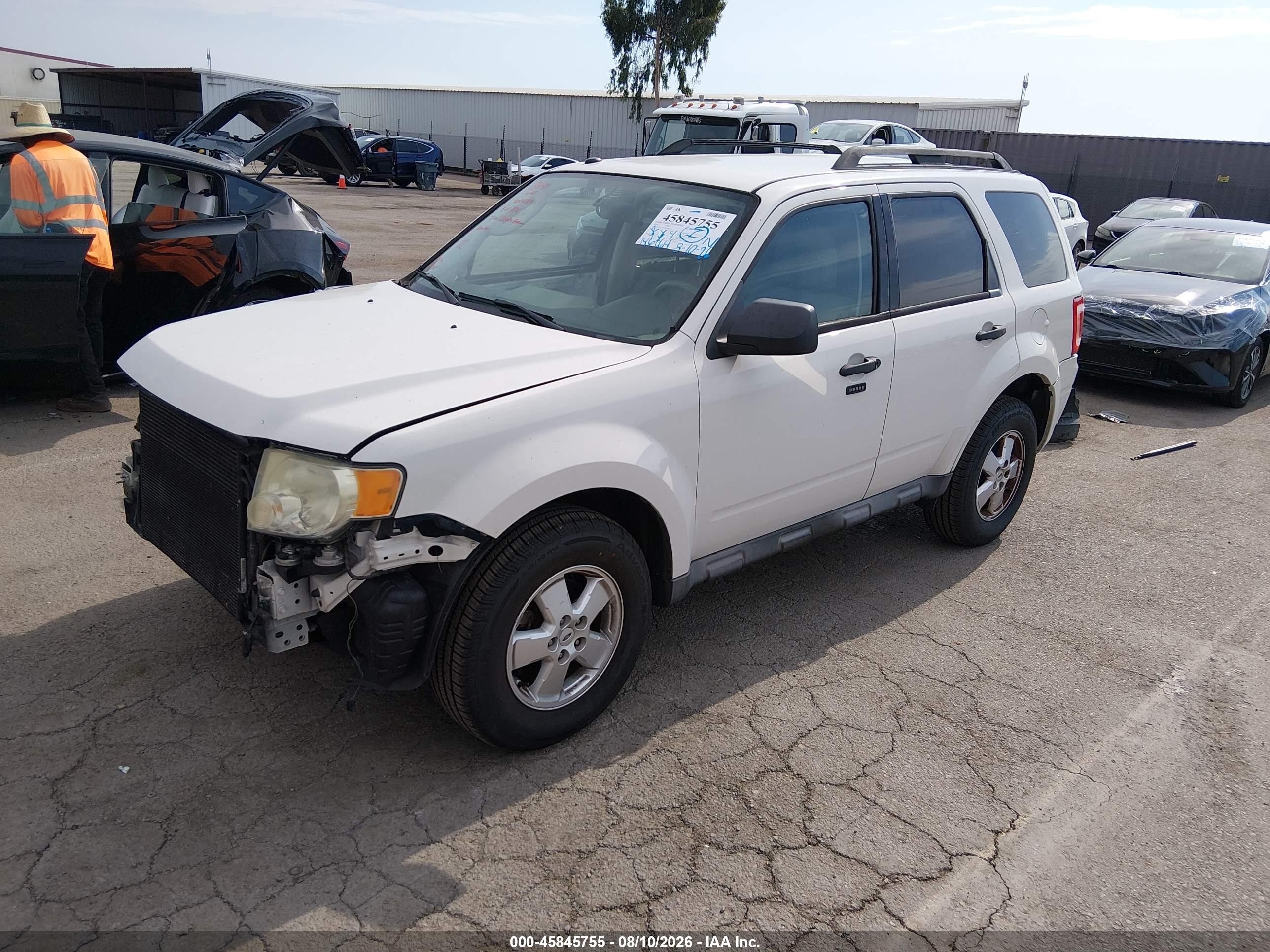 2011 Ford Escape Xlt Белый vin: 1FMCU0D74BKB33954