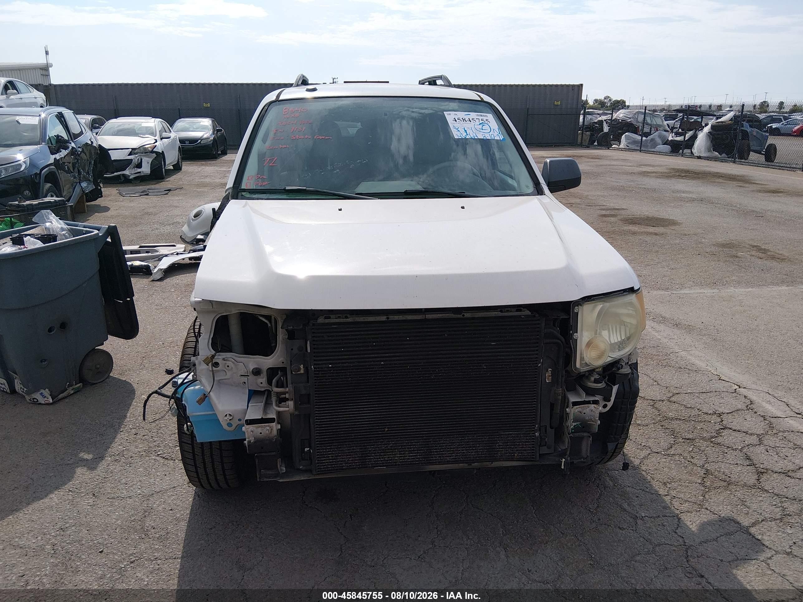 2011 Ford Escape Xlt Белый vin: 1FMCU0D74BKB33954
