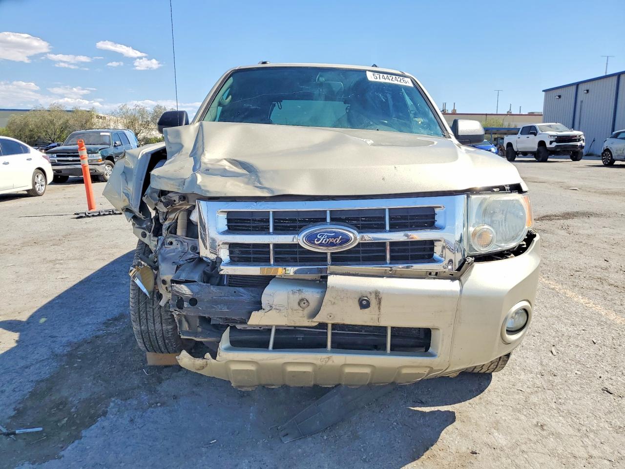 2011 Ford Escape Xlt Tan vin: 1FMCU0D74BKB66551