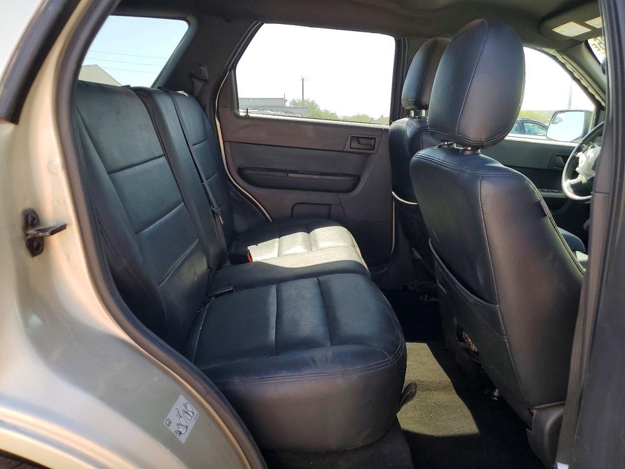 2011 Ford Escape Xlt Tan vin: 1FMCU0D74BKB66551