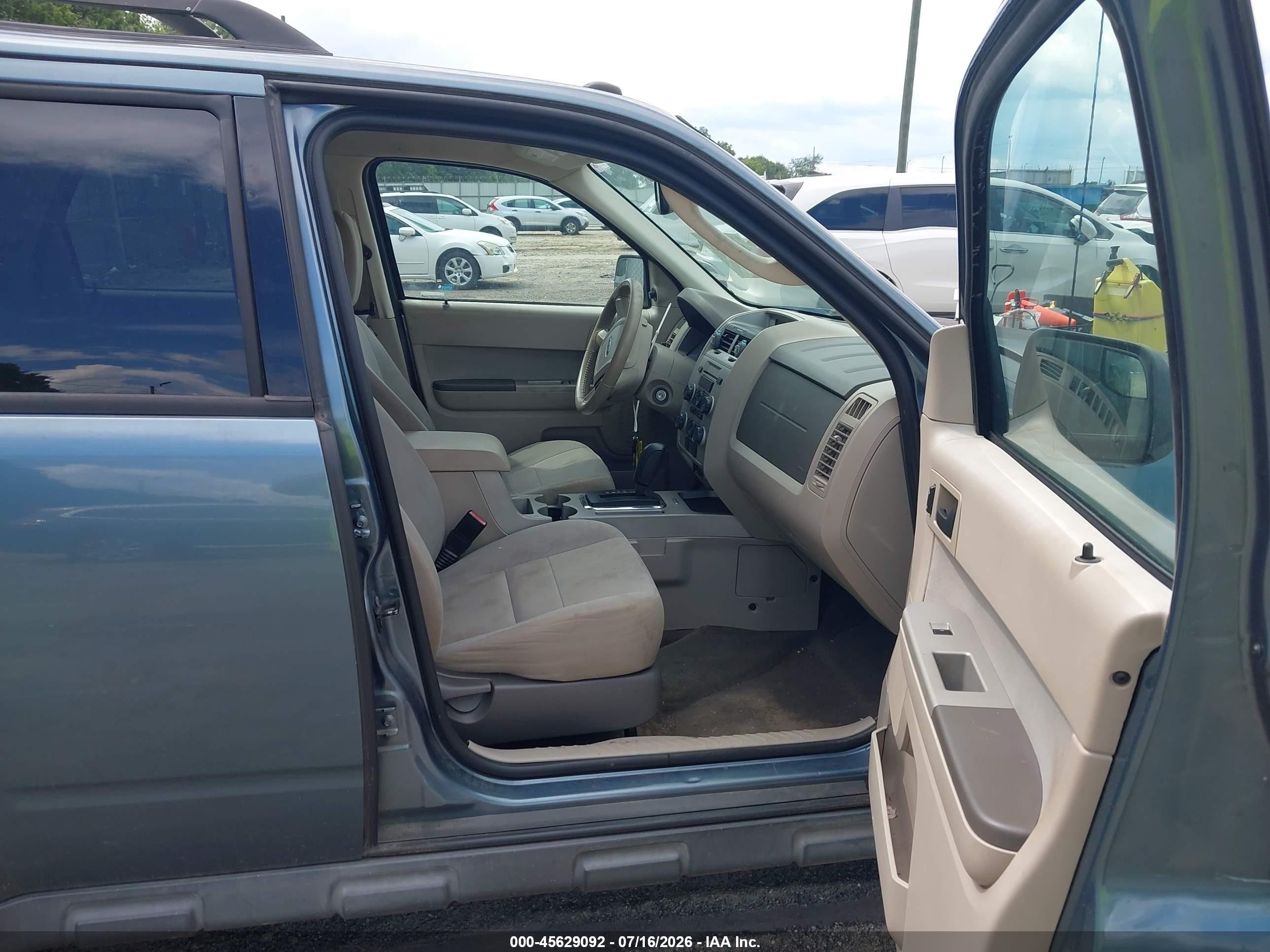 2011 Ford Escape Xlt Blue vin: 1FMCU0D74BKC27641
