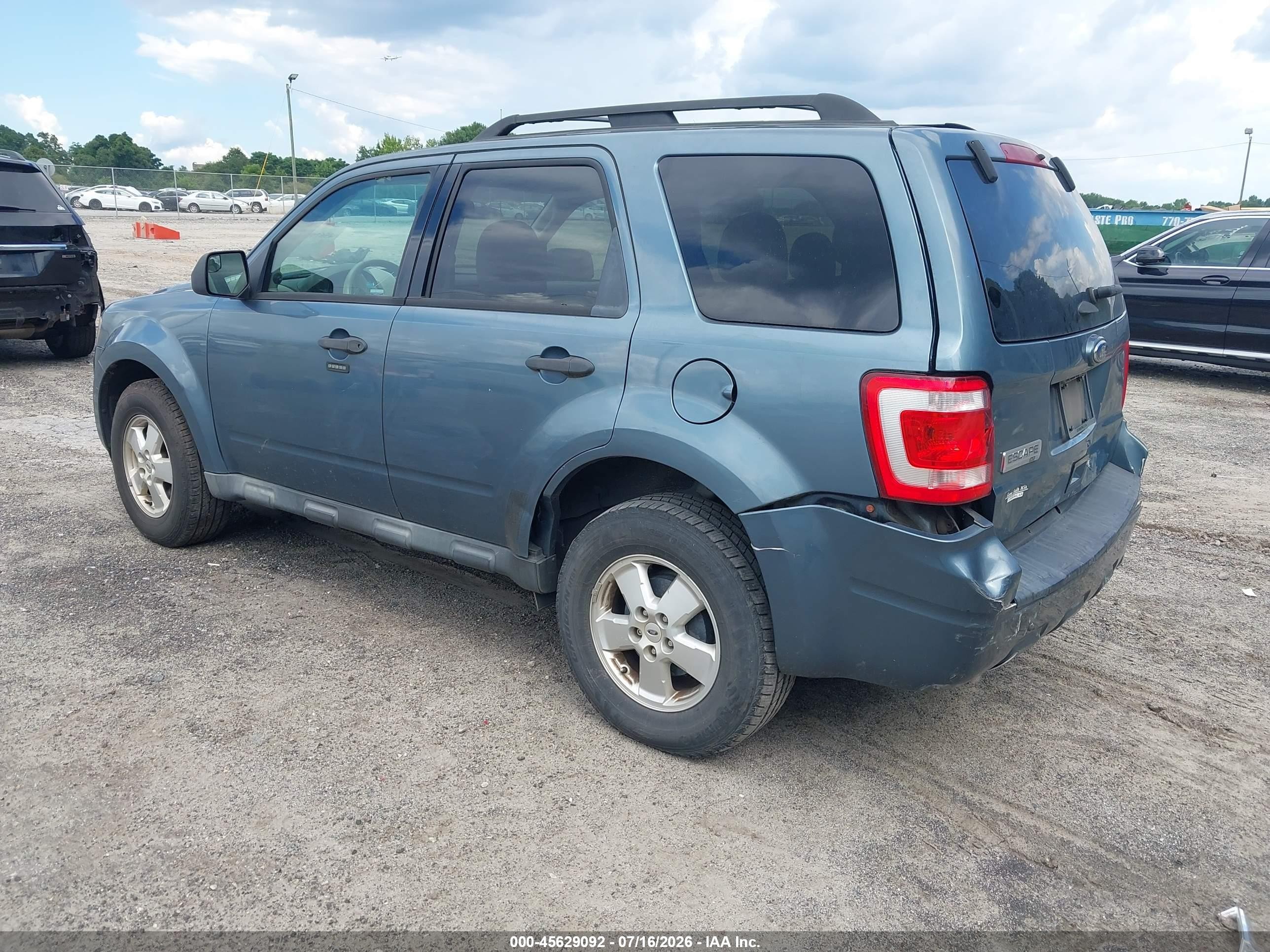 2011 Ford Escape Xlt Blue vin: 1FMCU0D74BKC27641