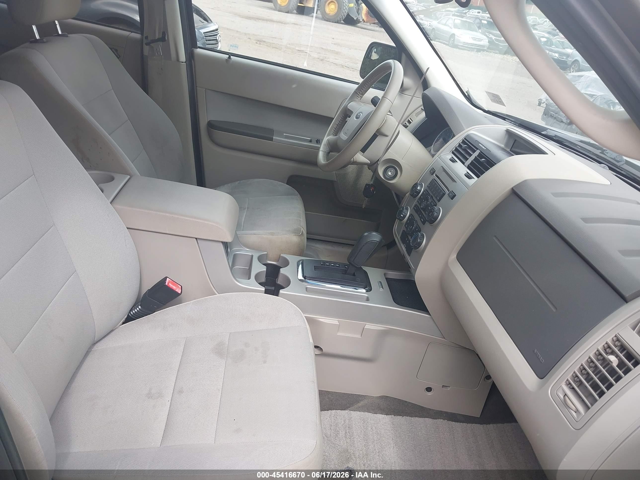2012 Ford Escape Xlt Silver vin: 1FMCU0D74CKA62207