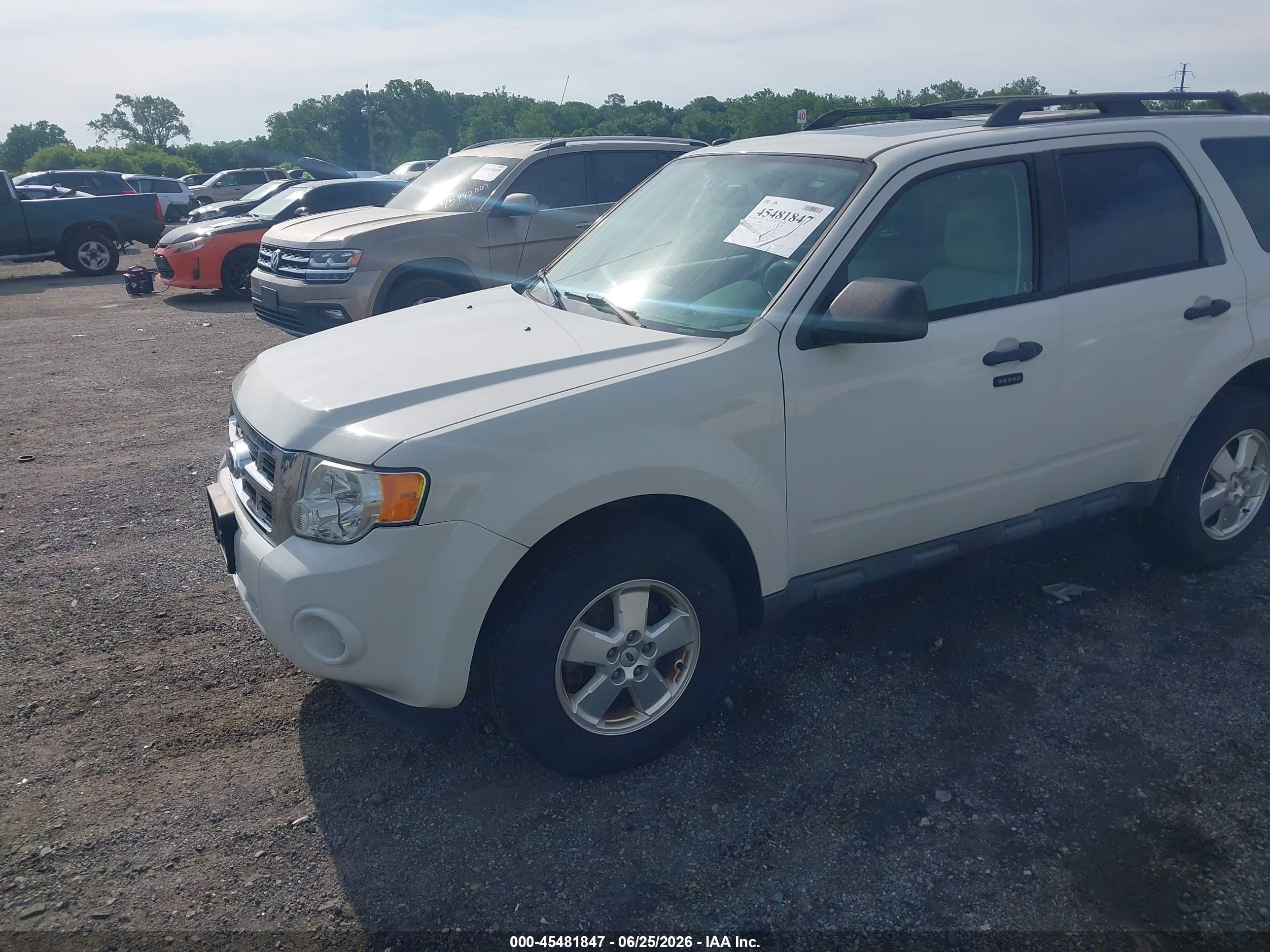 2012 Ford Escape Xlt White vin: 1FMCU0D74CKA97765
