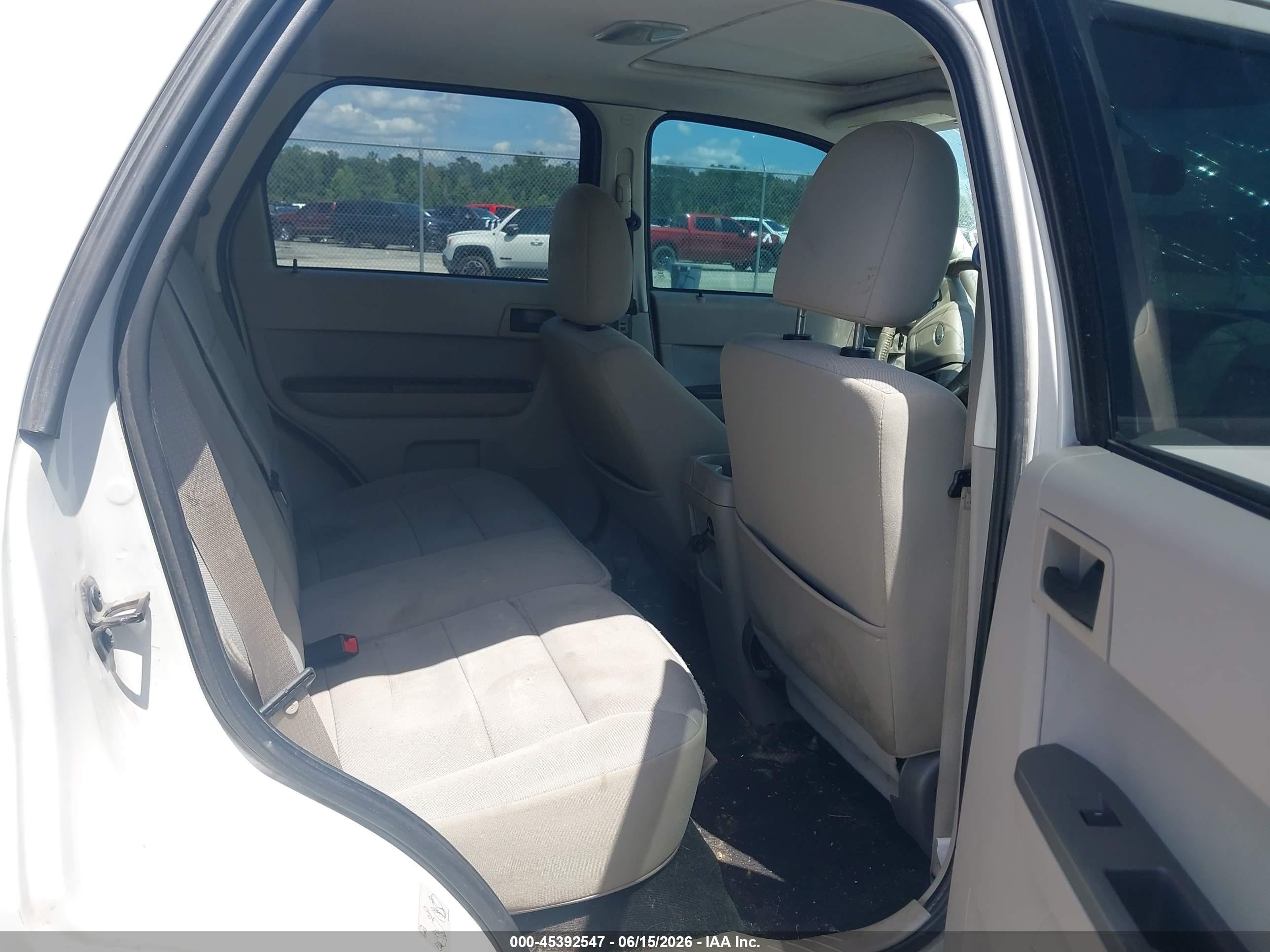 2012 Ford Escape Xlt White vin: 1FMCU0D74CKB09994