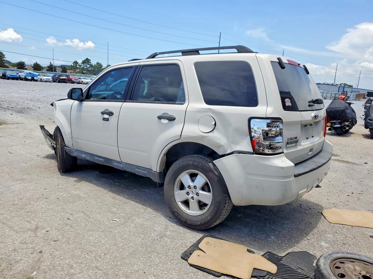 2012 Ford Escape Xlt White vin: 1FMCU0D74CKB61898
