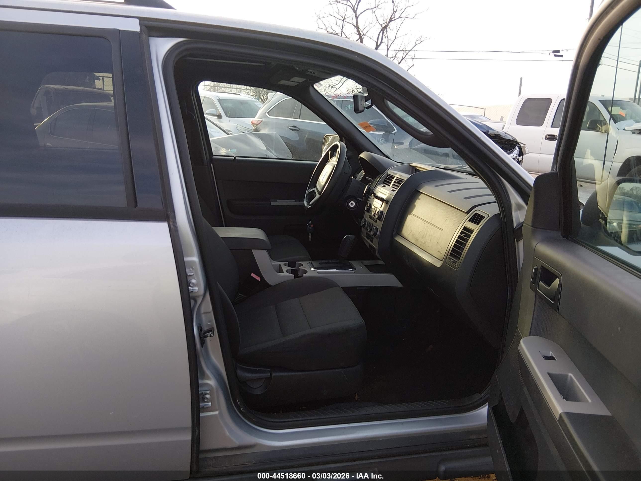 2012 Ford Escape Xlt Silver vin: 1FMCU0D74CKC73603