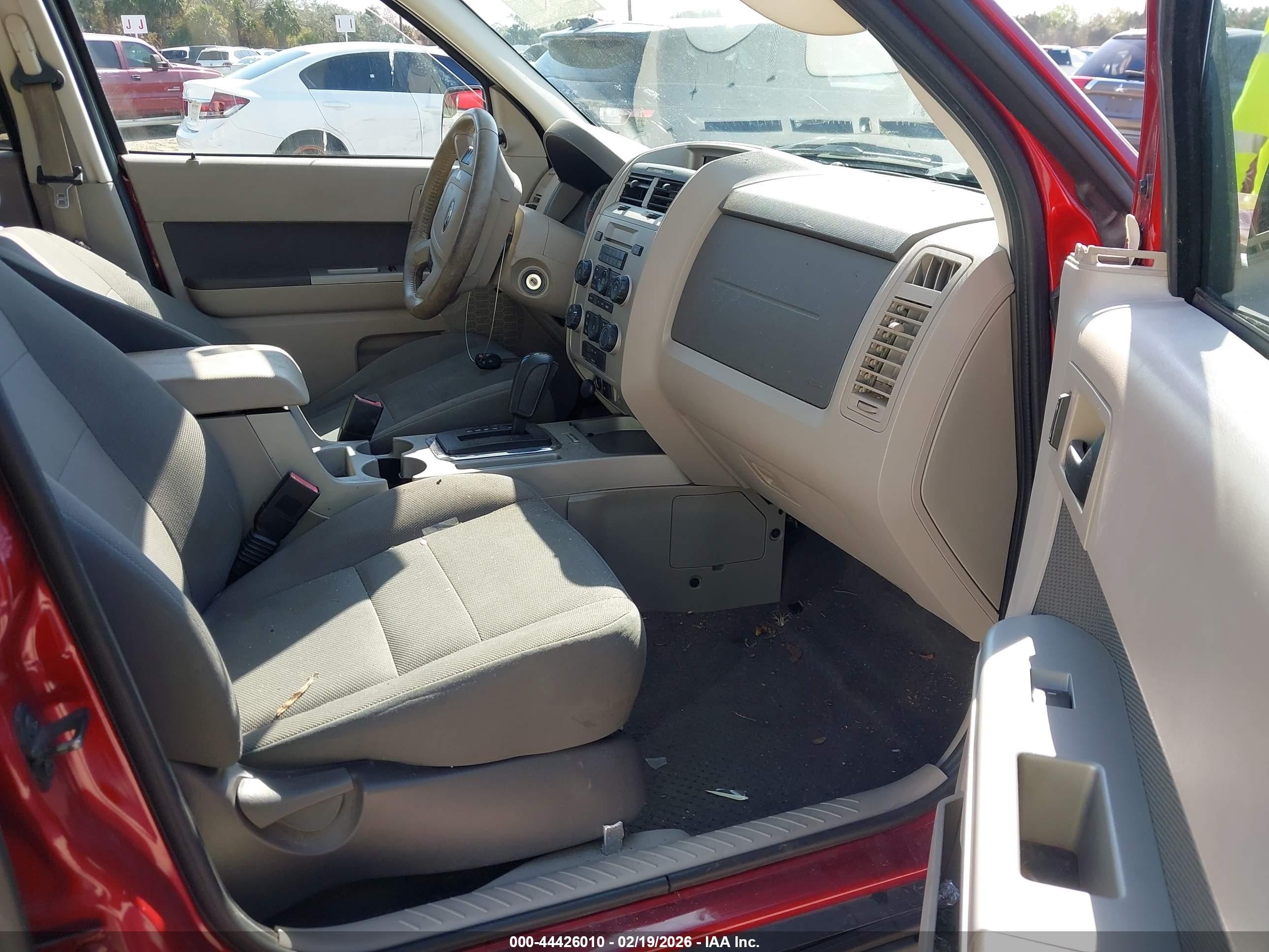 2010 Ford Escape Xlt Red vin: 1FMCU0D75AKB08771