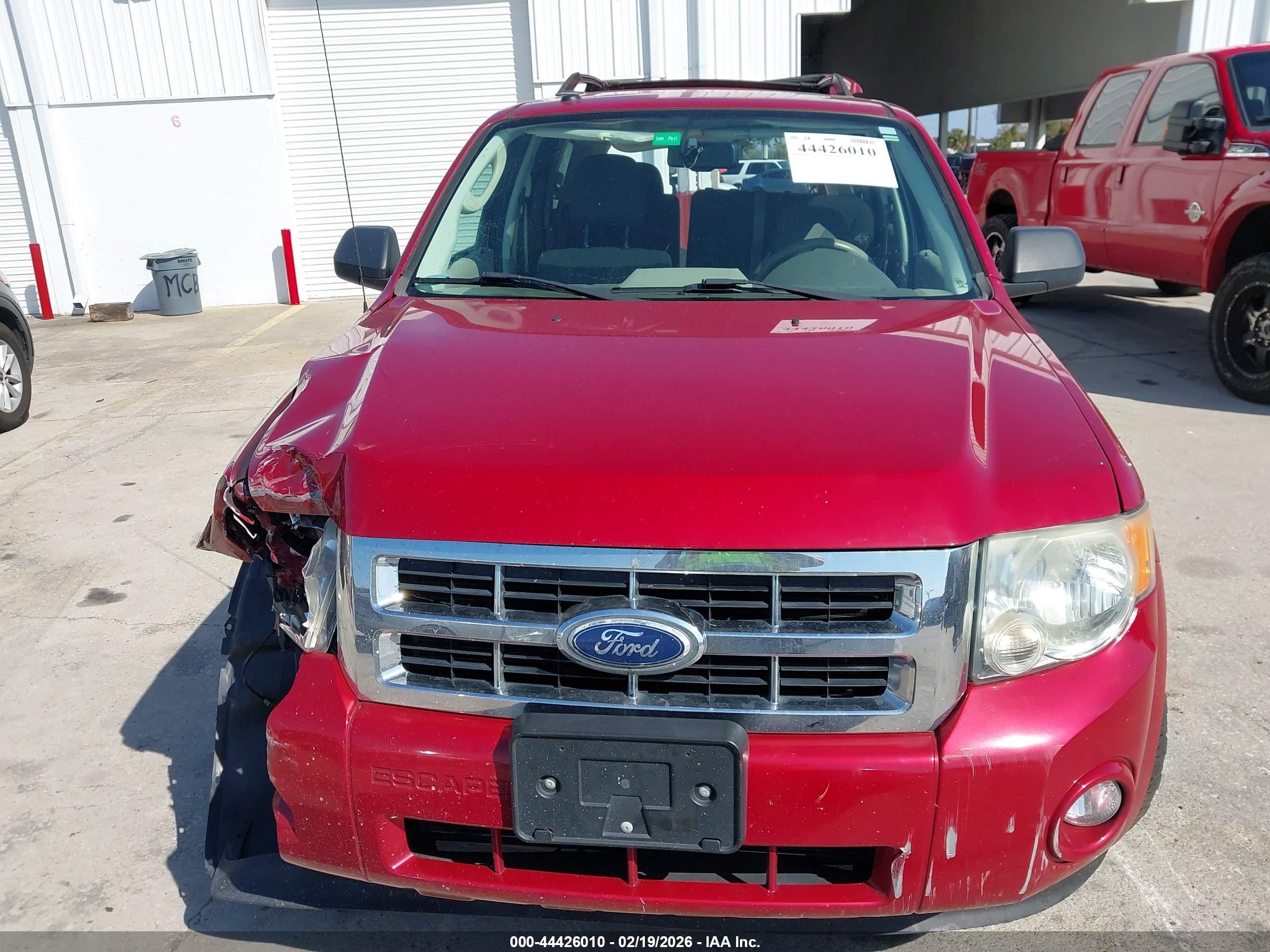 2010 Ford Escape Xlt Red vin: 1FMCU0D75AKB08771